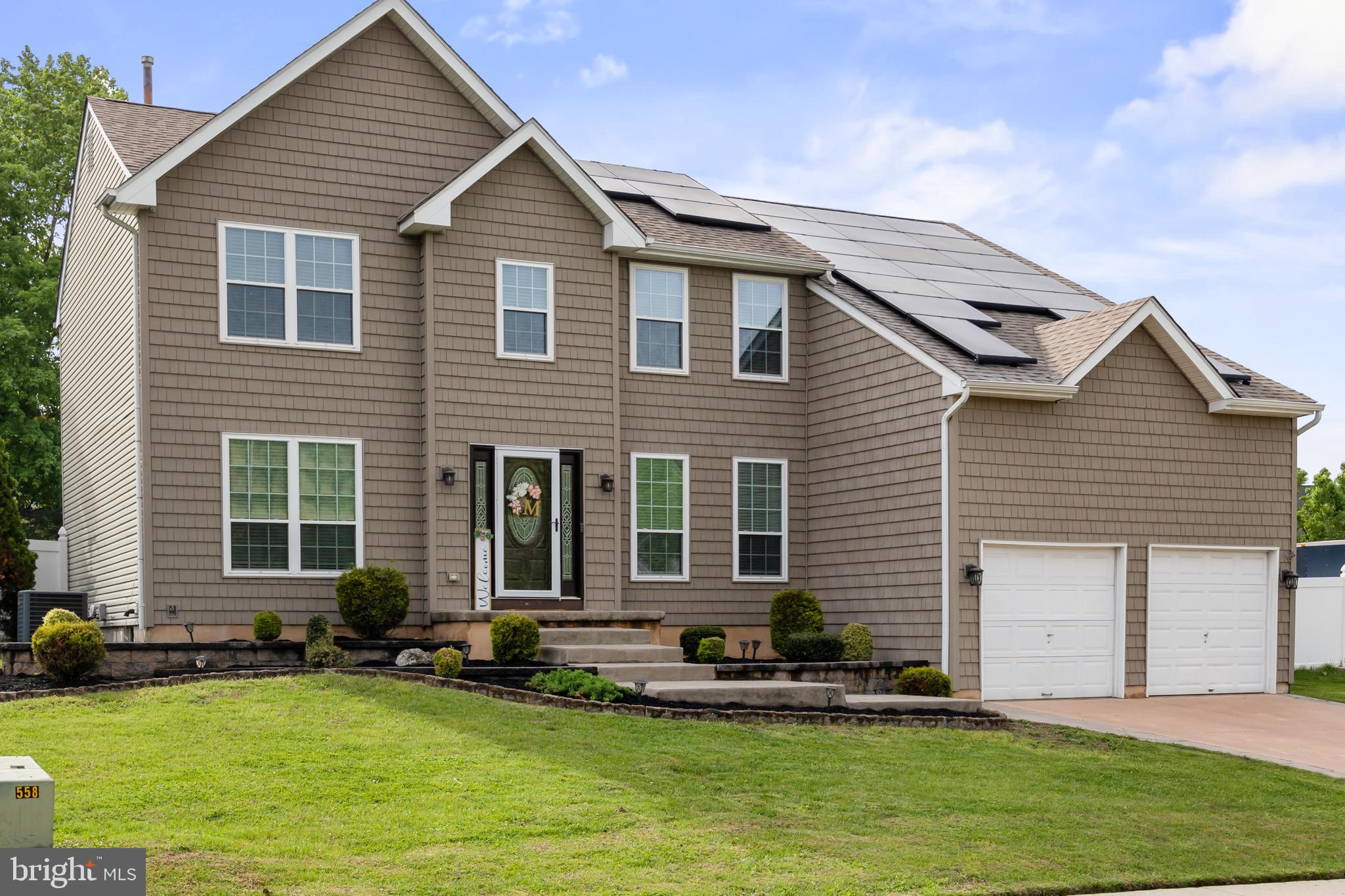 106 HEDGEROW COURT