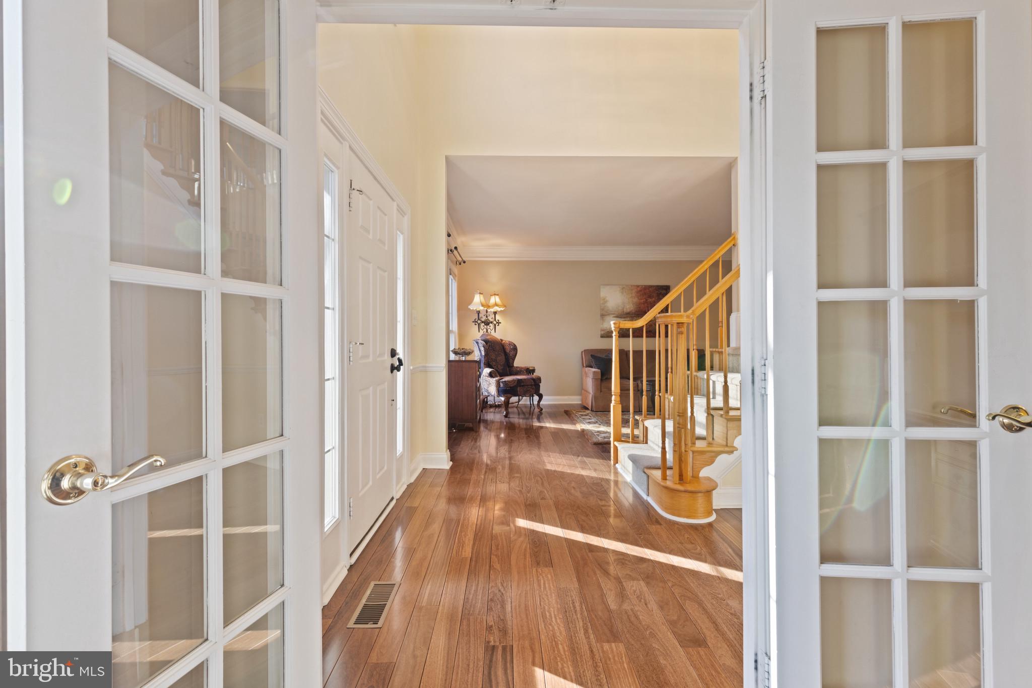 SOUTH RIVER COLONY - Residential