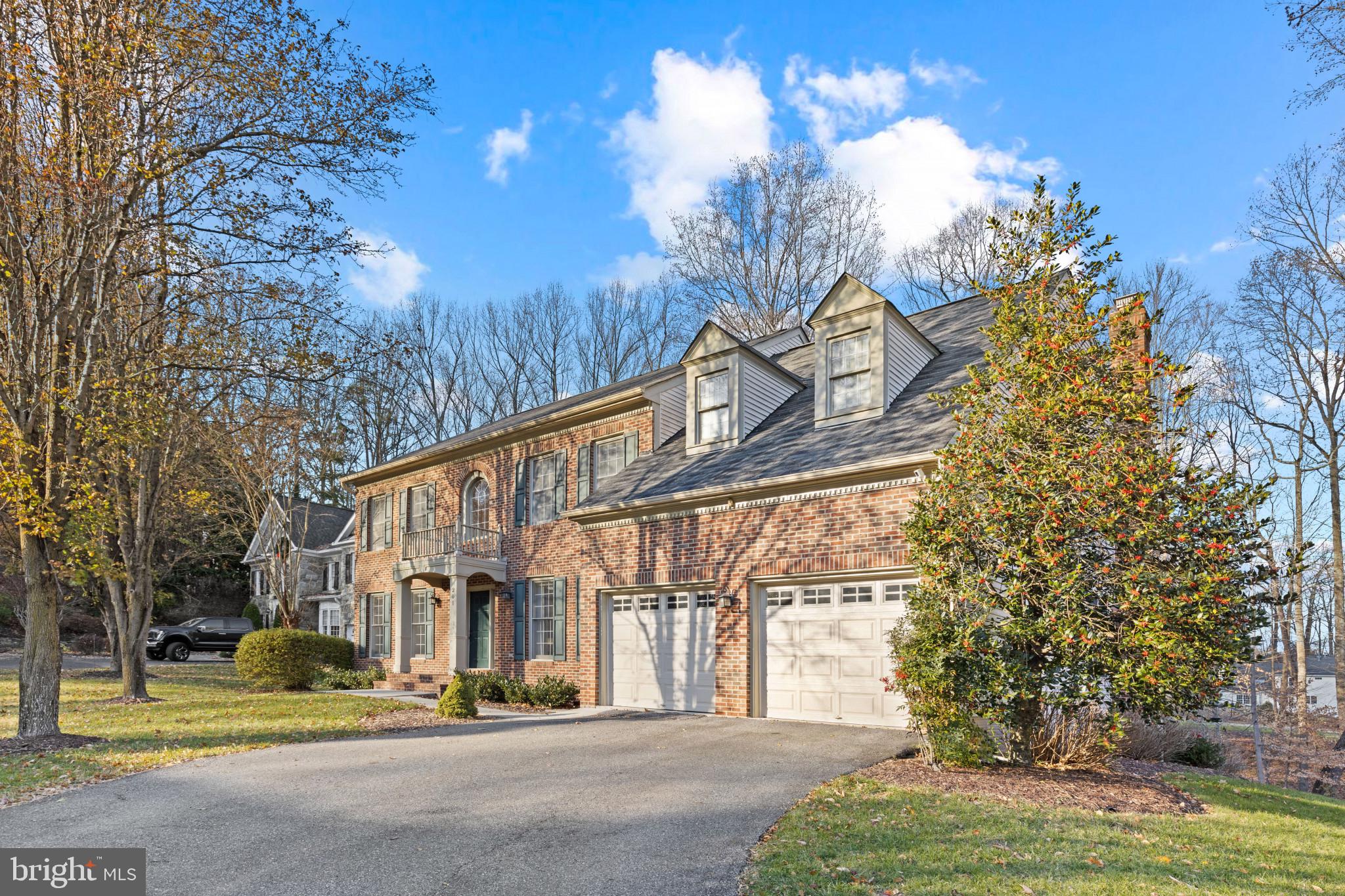 SOUTH RIVER COLONY - Residential