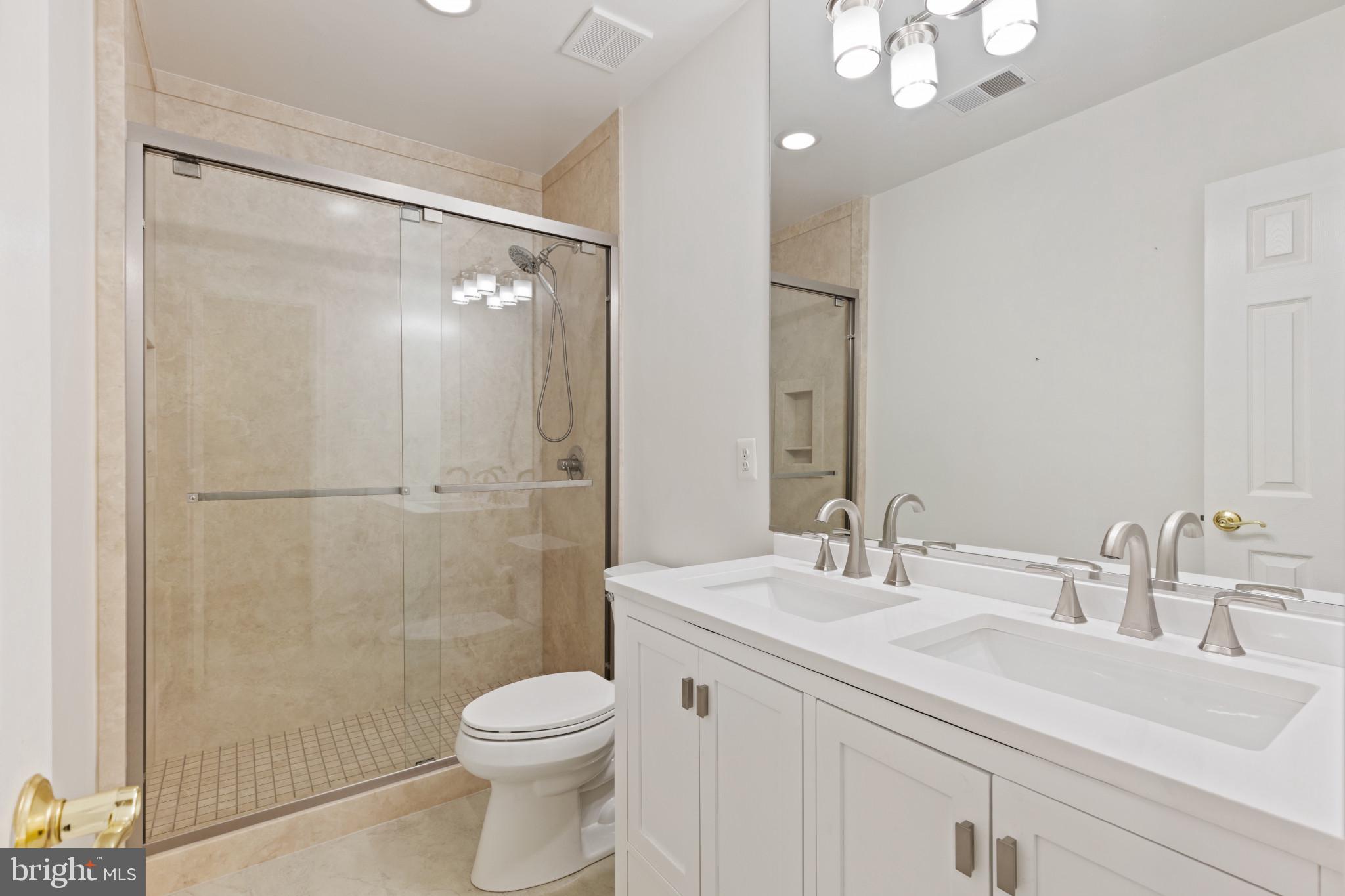 SOUTH RIVER COLONY - Residential