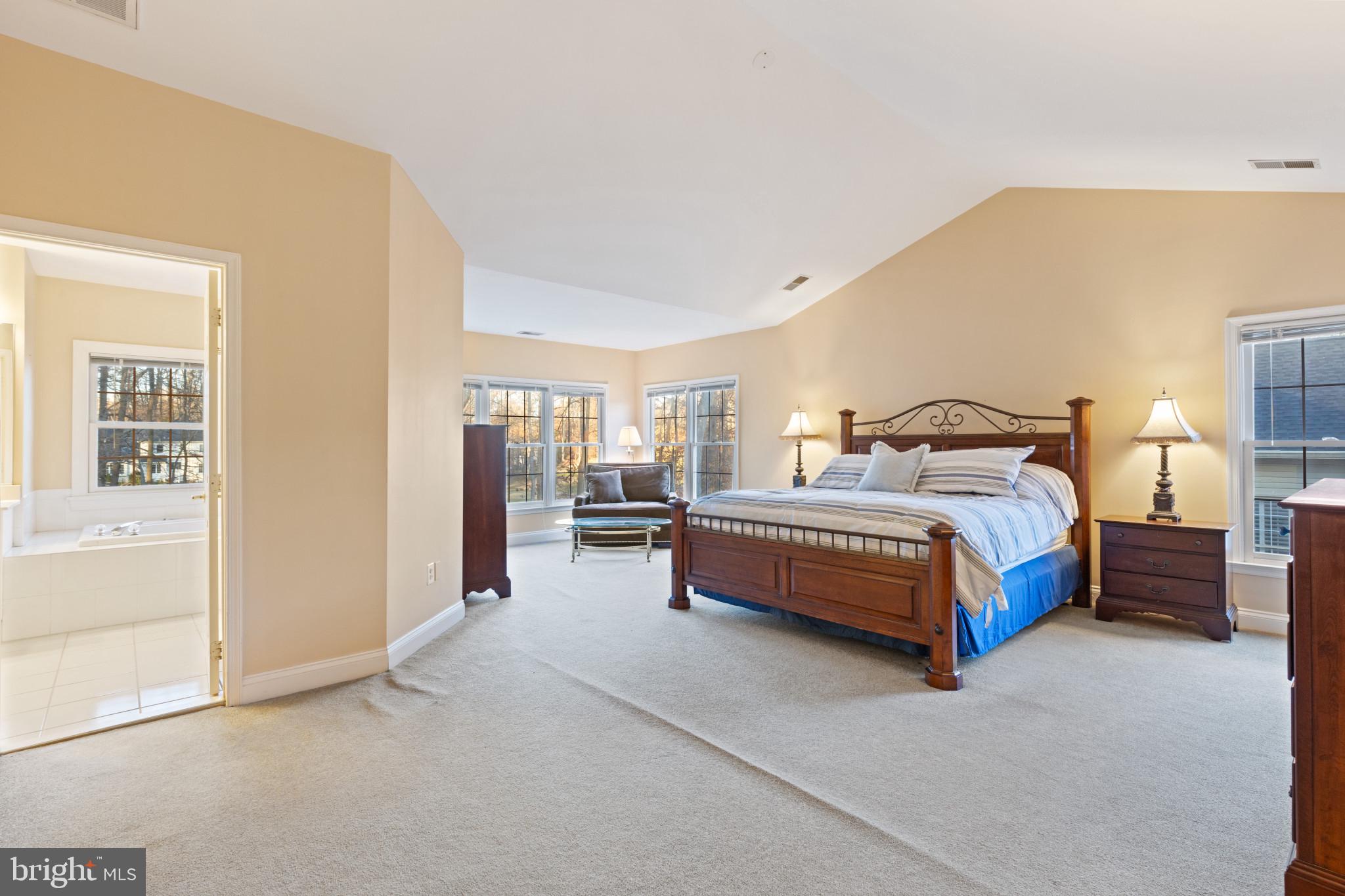 SOUTH RIVER COLONY - Residential