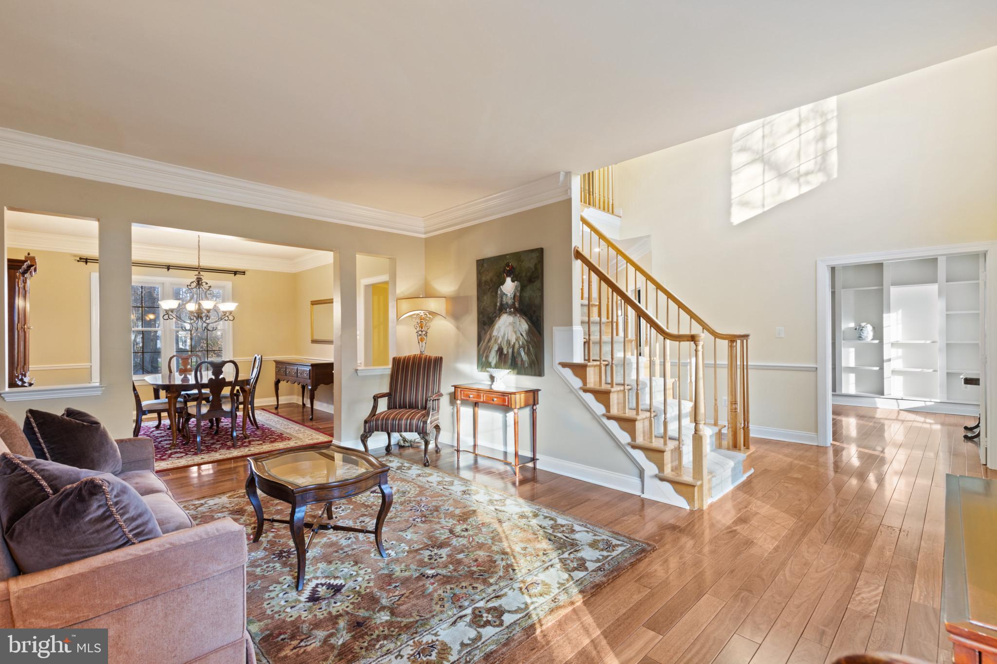 SOUTH RIVER COLONY - Residential