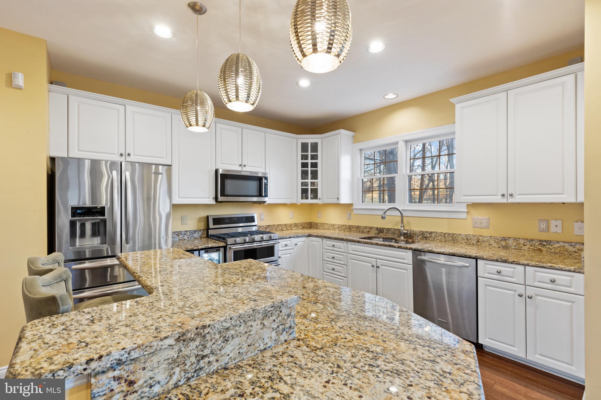 SOUTH RIVER COLONY - Residential