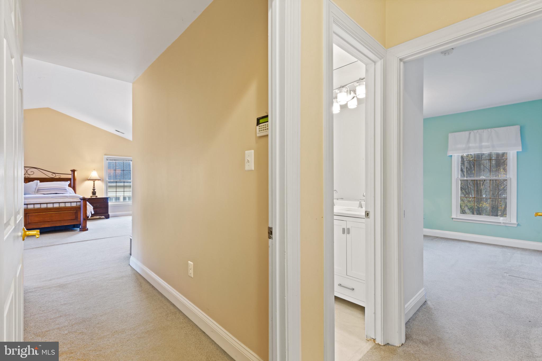 SOUTH RIVER COLONY - Residential