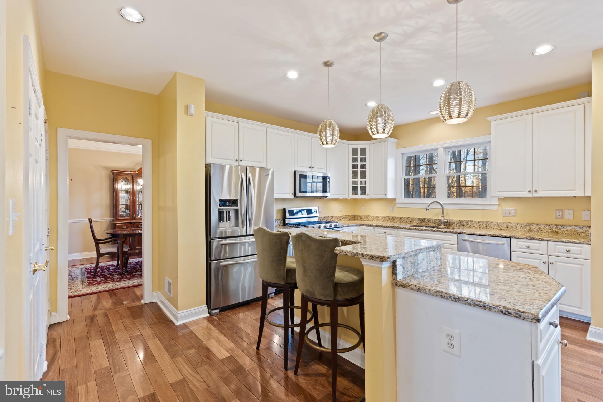 SOUTH RIVER COLONY - Residential