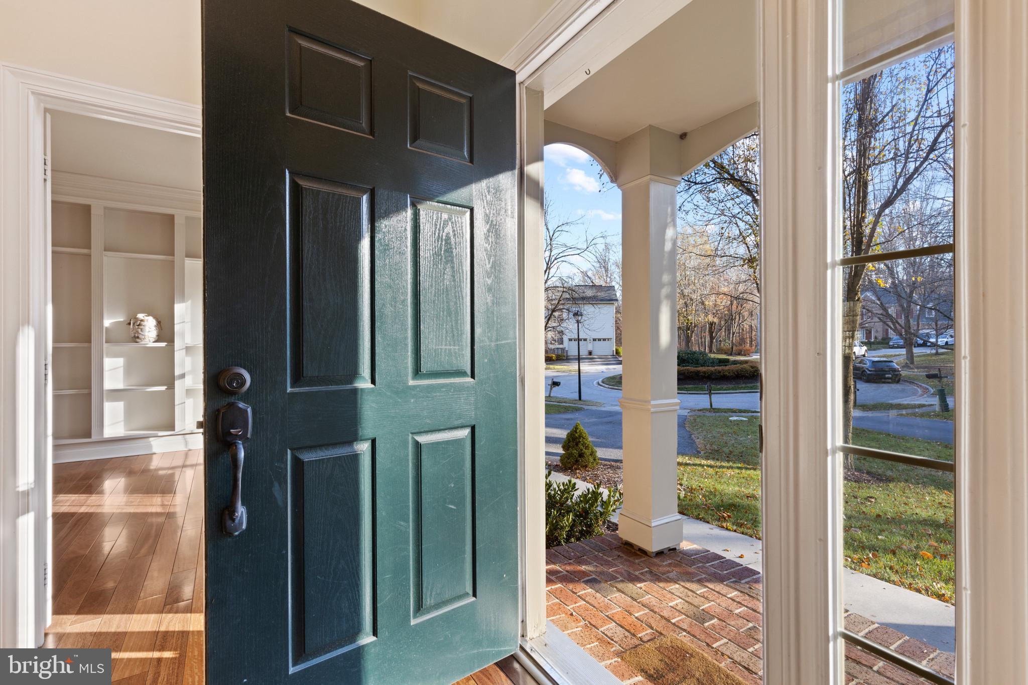 SOUTH RIVER COLONY - Residential