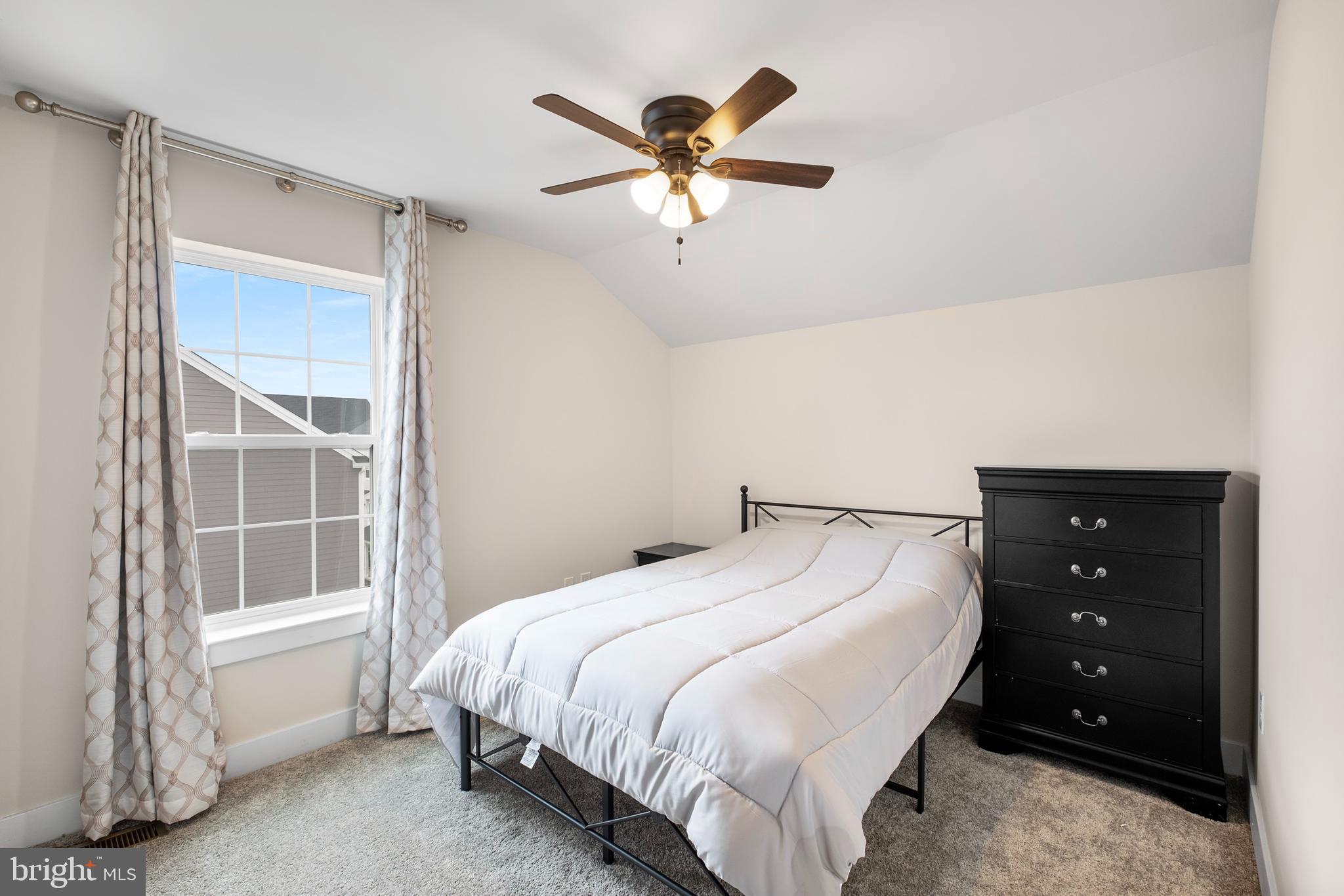 WATERSIDE - Residential