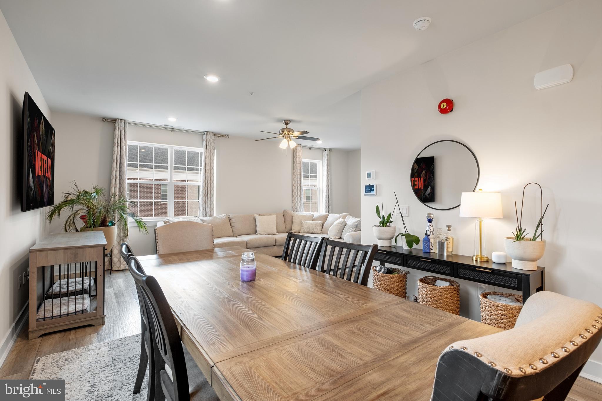 WATERSIDE - Residential