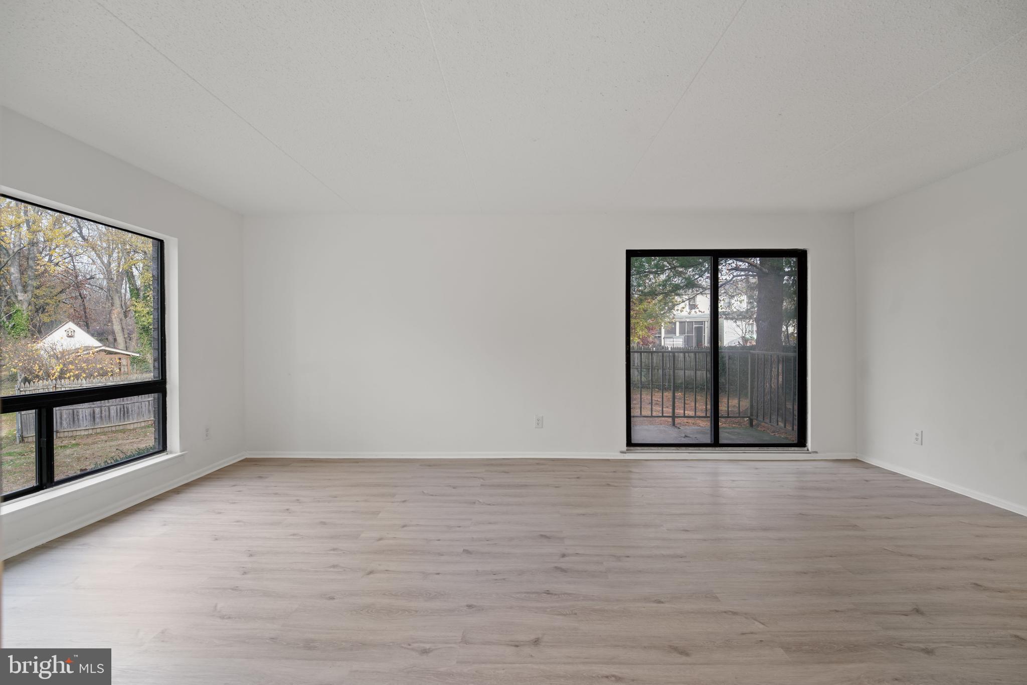 PUTNAM VIL - Residential