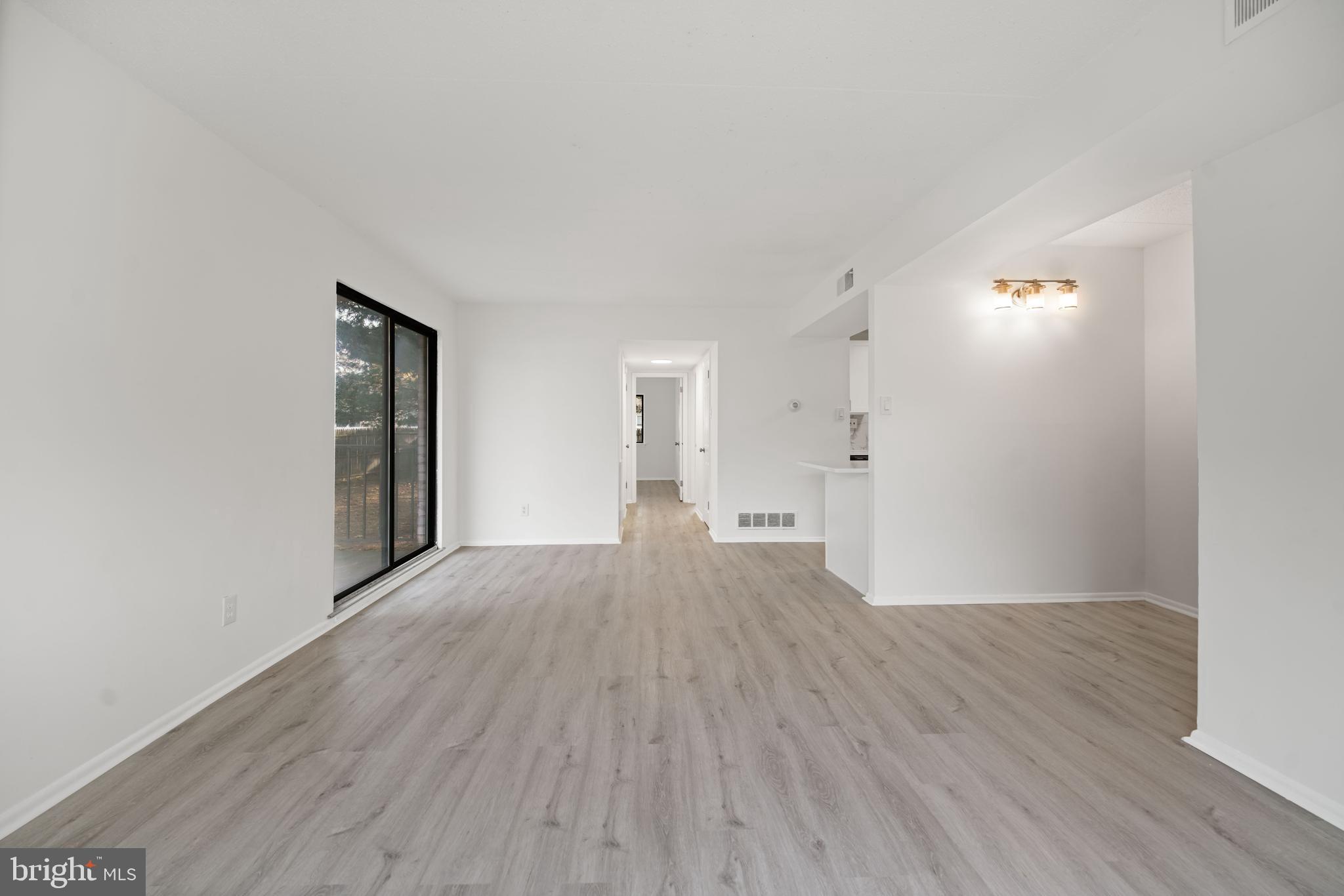 PUTNAM VIL - Residential