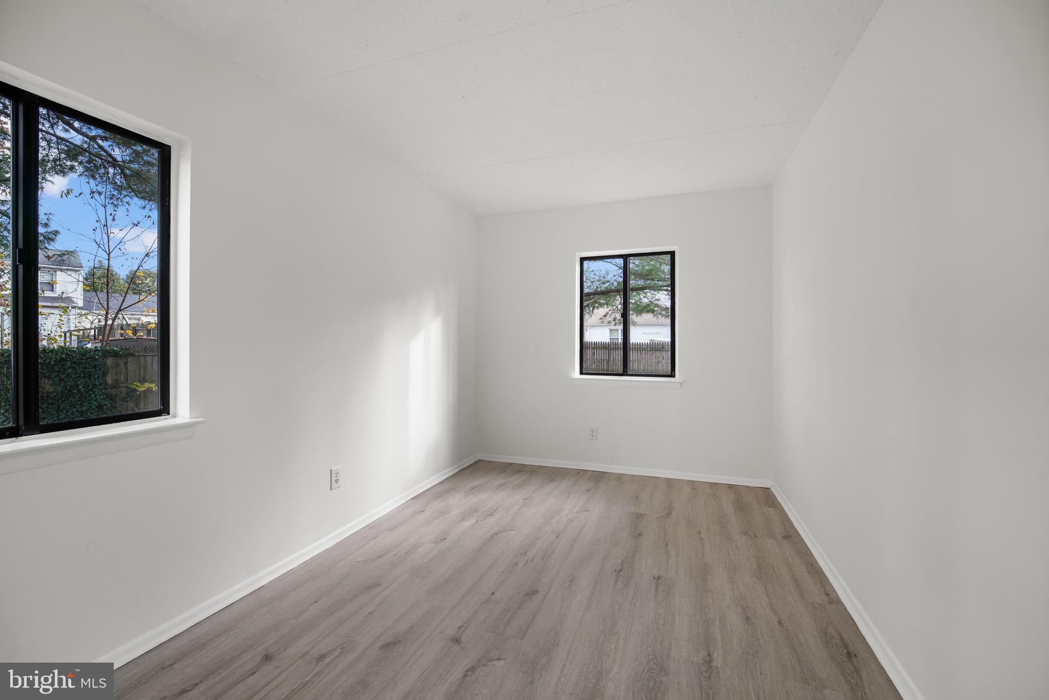 PUTNAM VIL - Residential