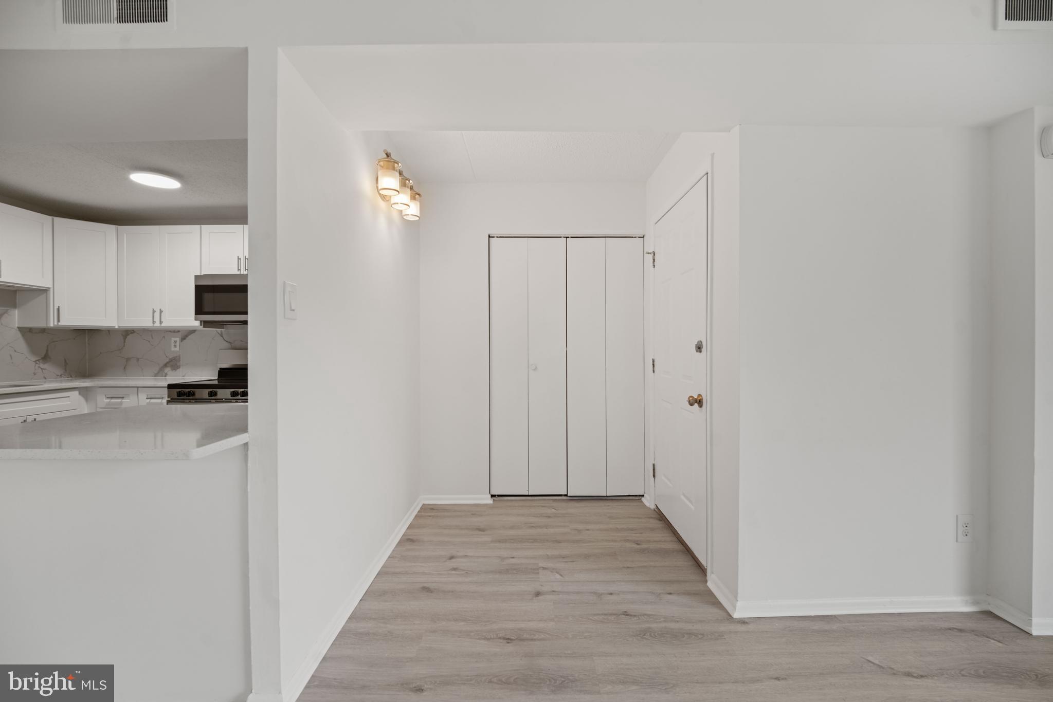 PUTNAM VIL - Residential