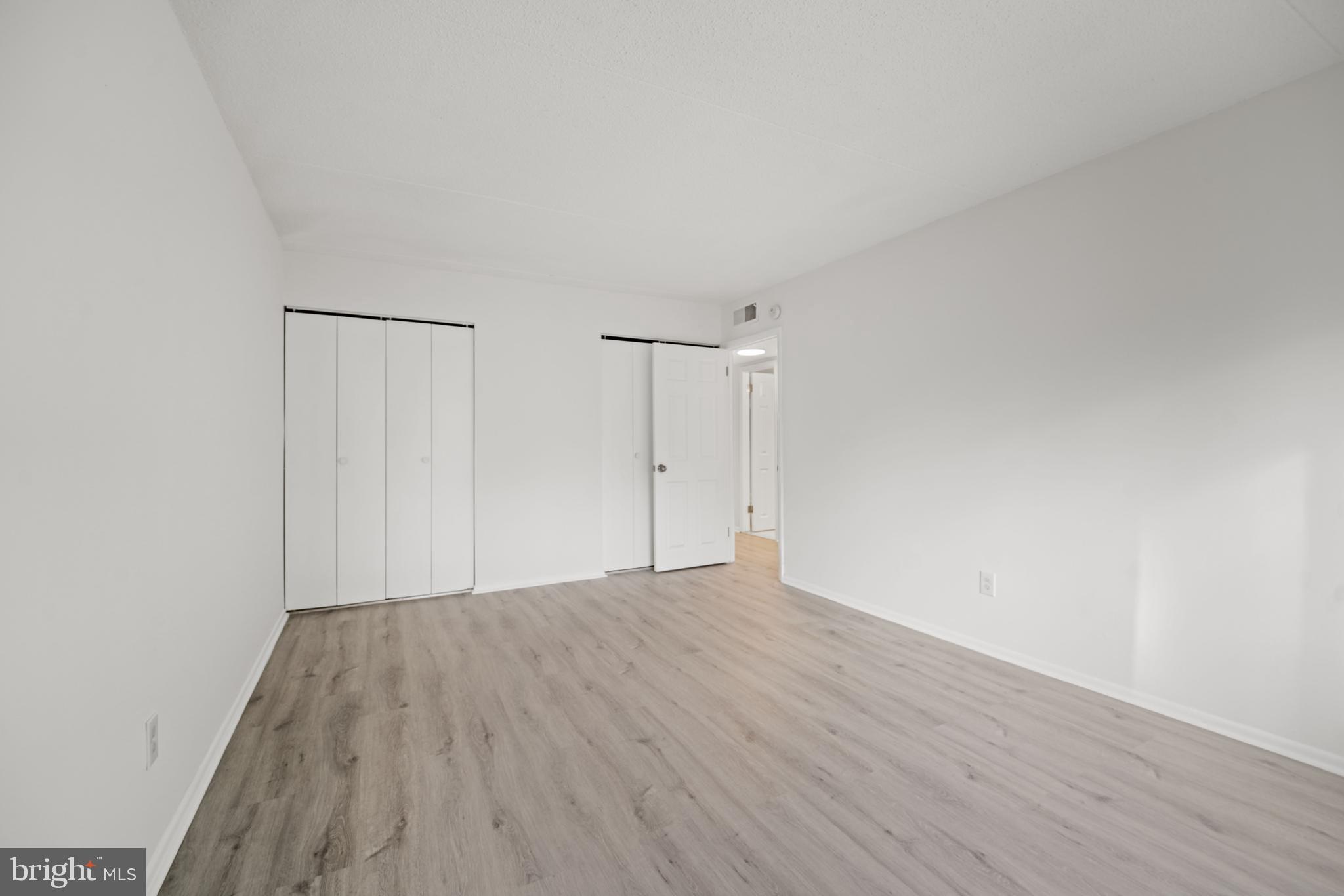 PUTNAM VIL - Residential