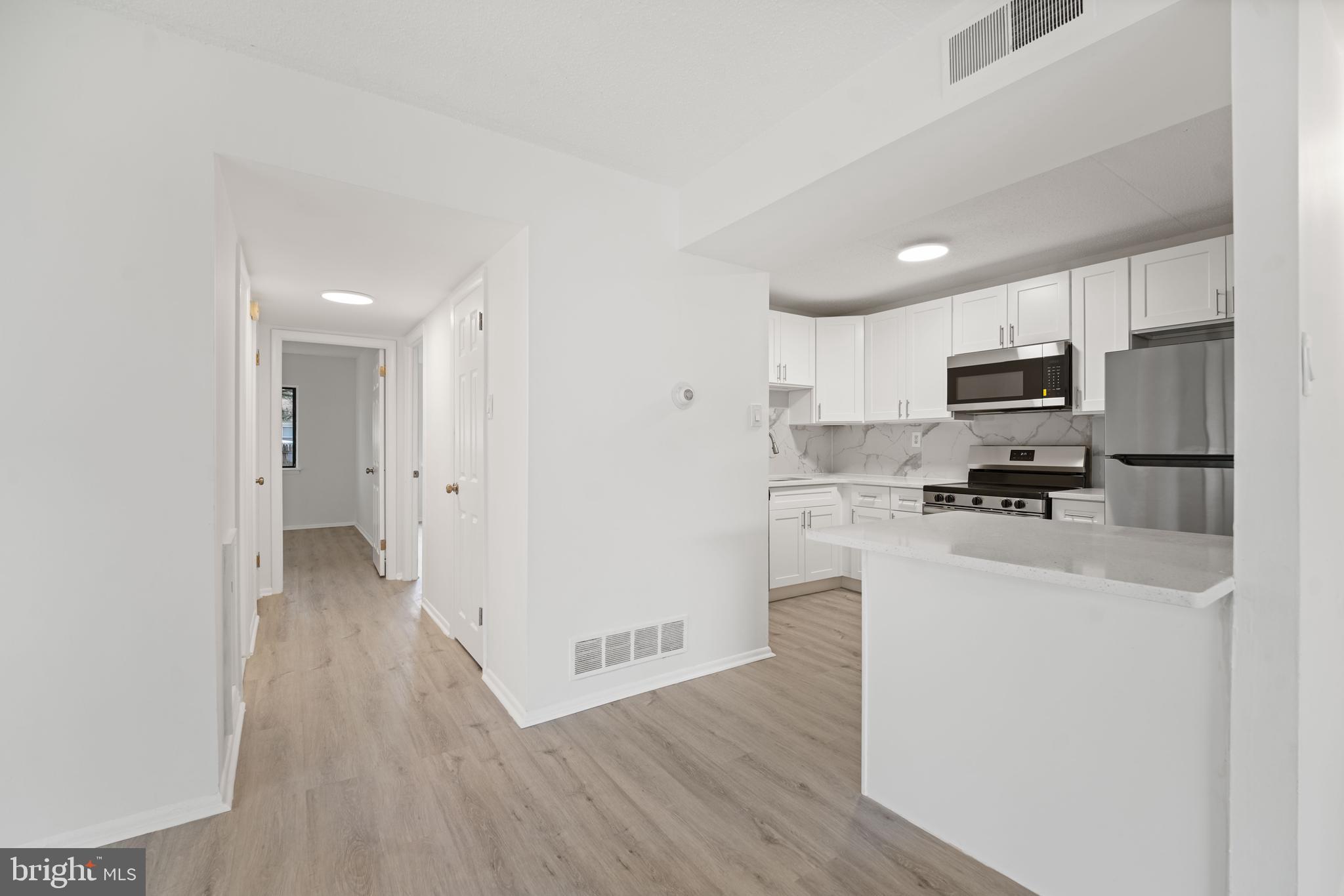 PUTNAM VIL - Residential