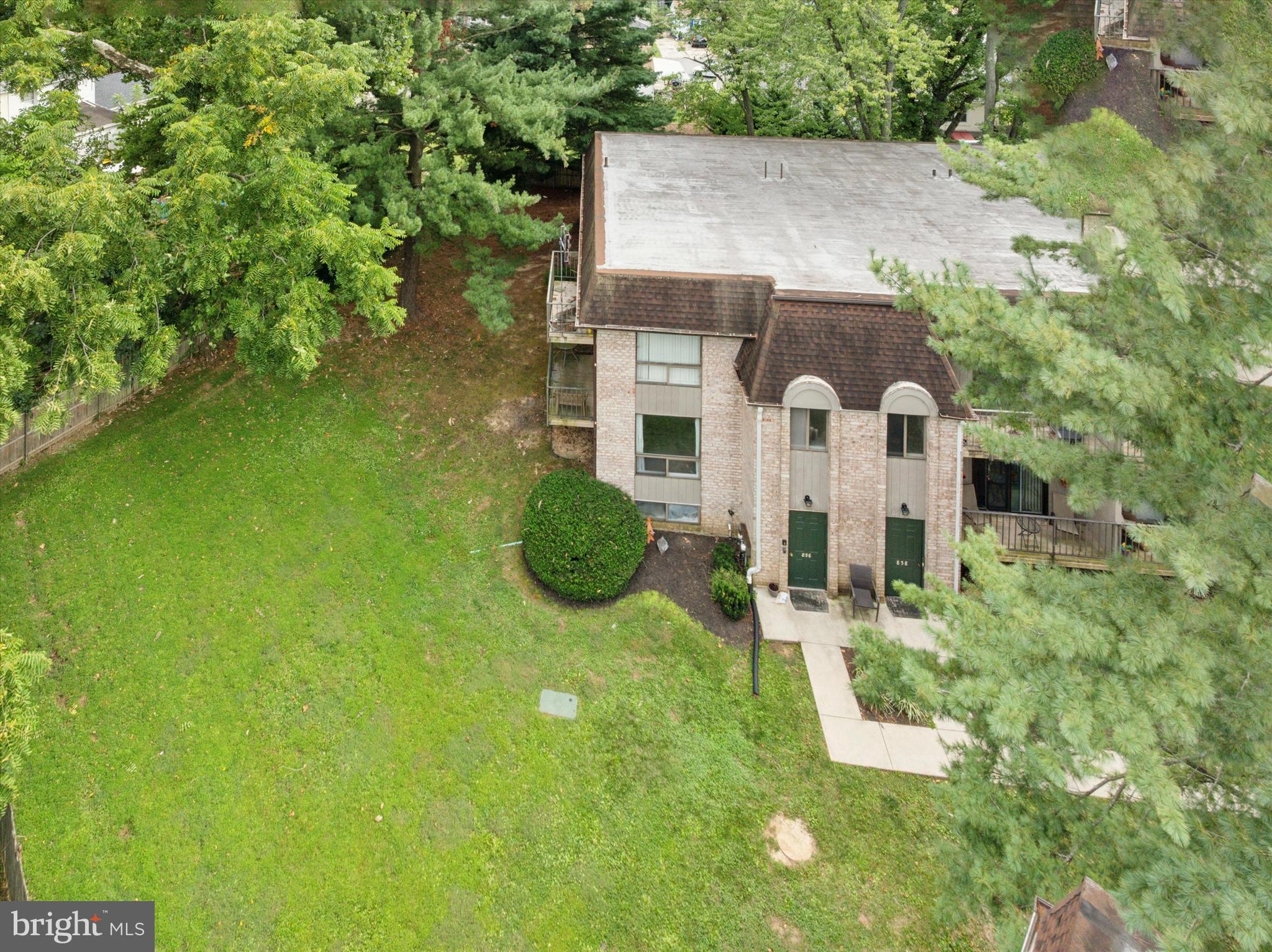 PUTNAM VIL - Residential