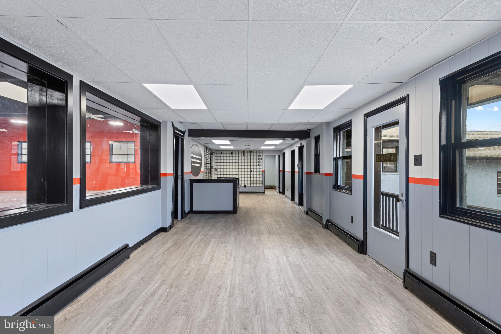 SAINT ALBANS - Commercial Lease