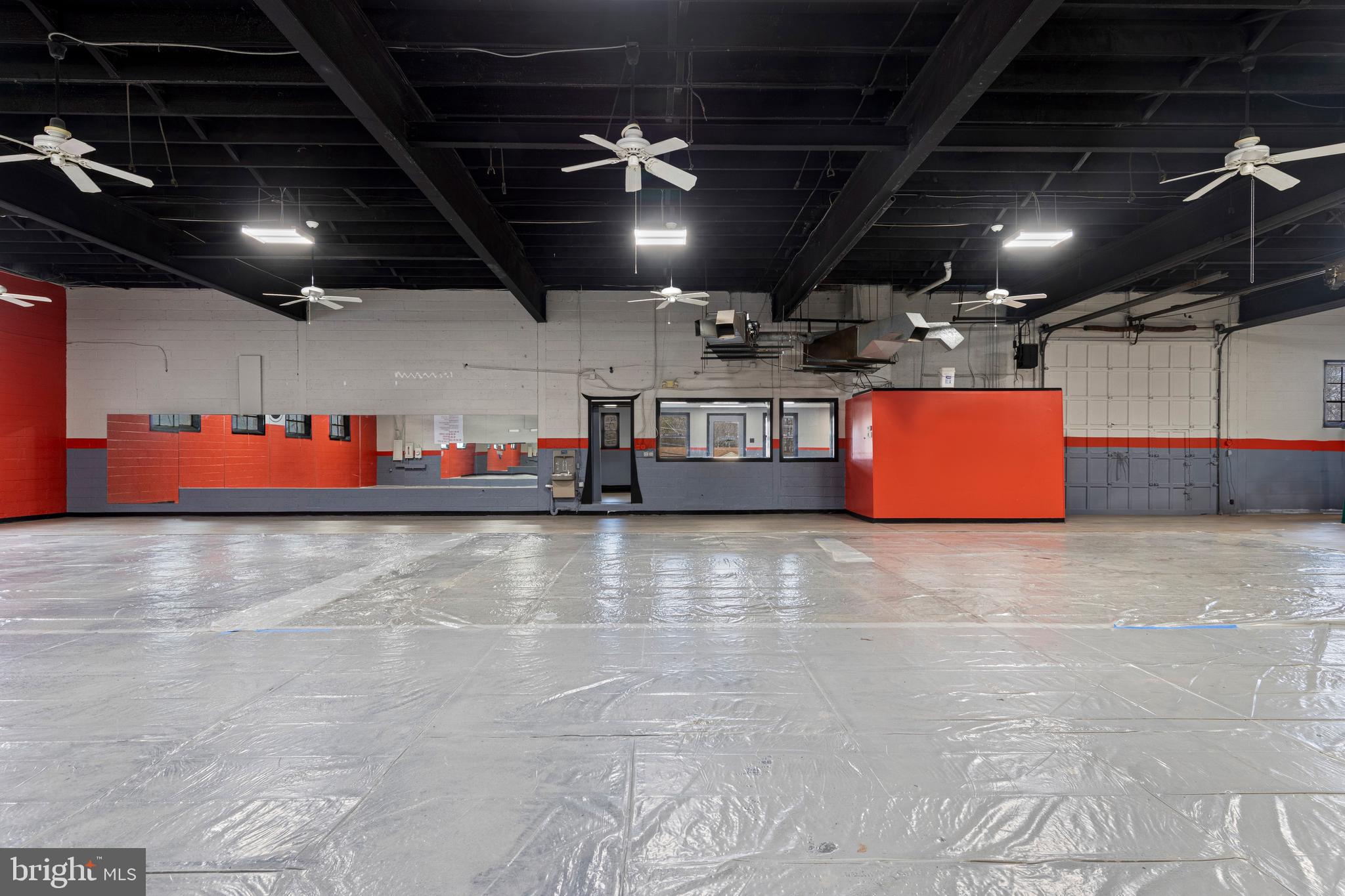 SAINT ALBANS - Commercial Lease