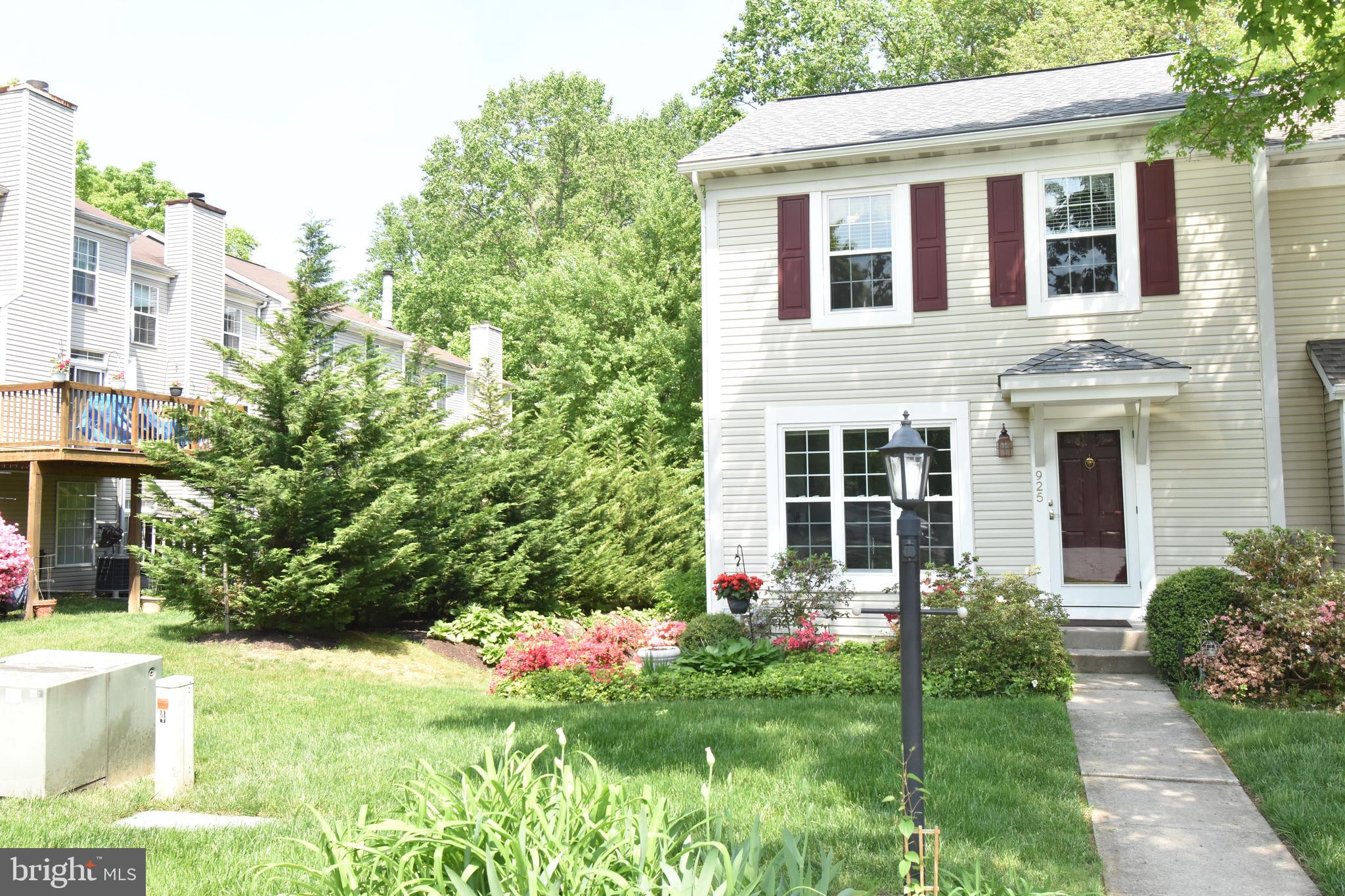 WHITE OAK - Residential