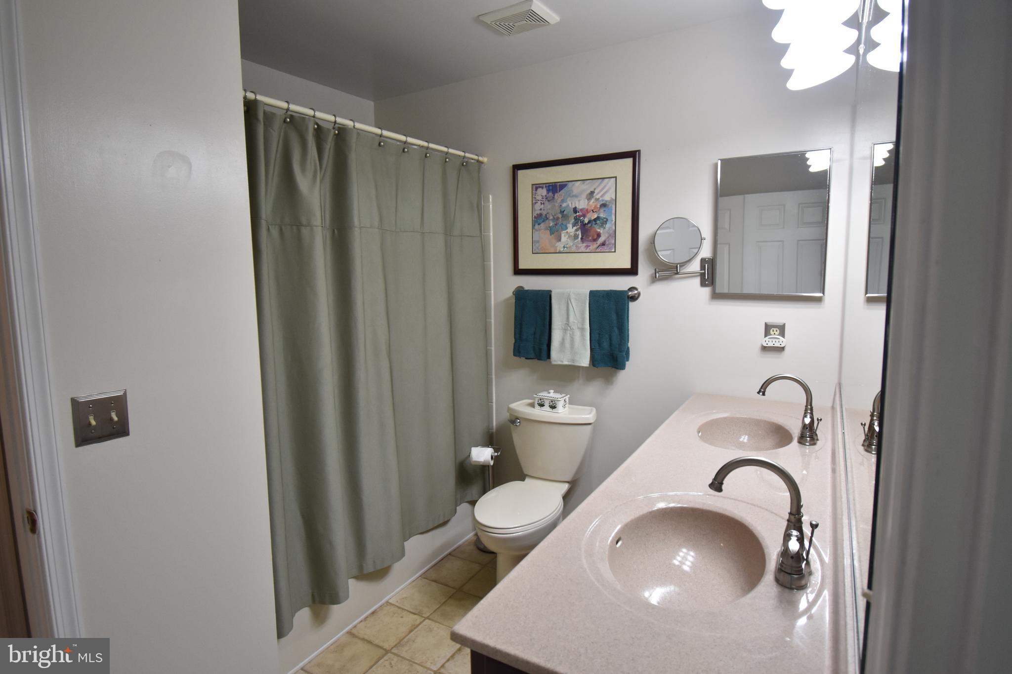 WHITE OAK - Residential