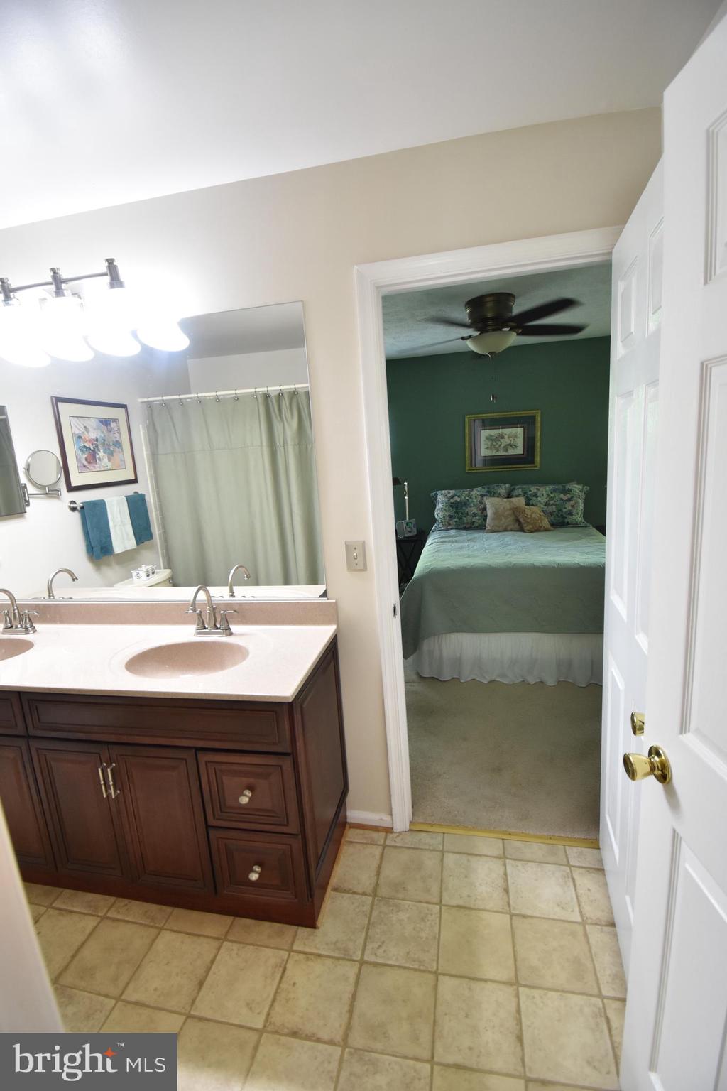 WHITE OAK - Residential