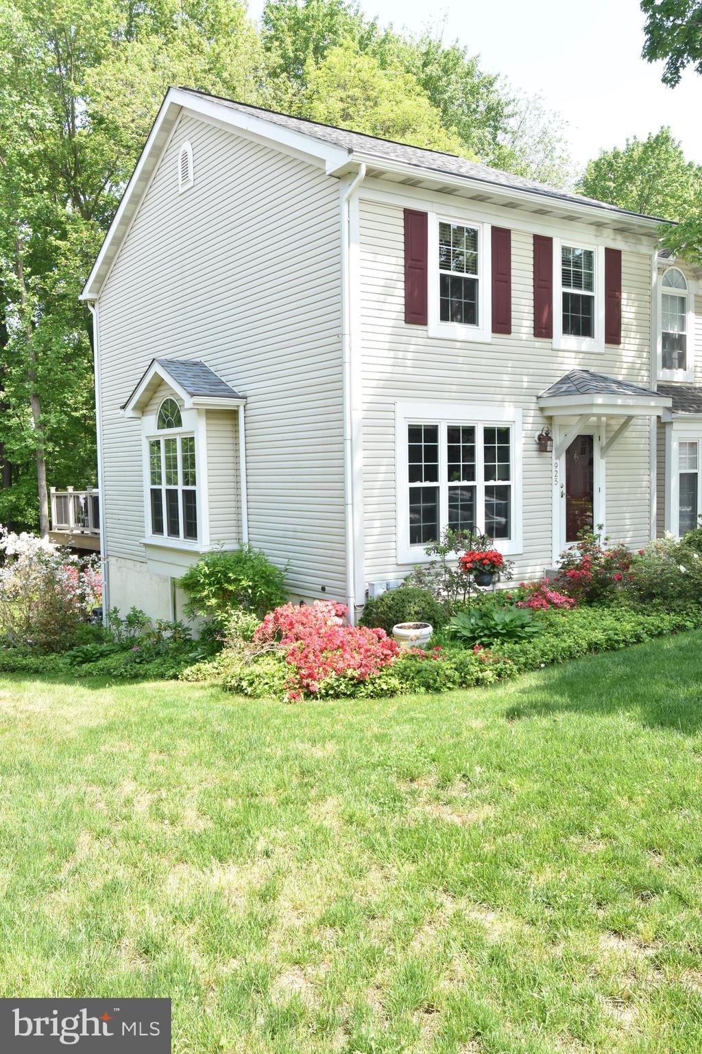 WHITE OAK - Residential