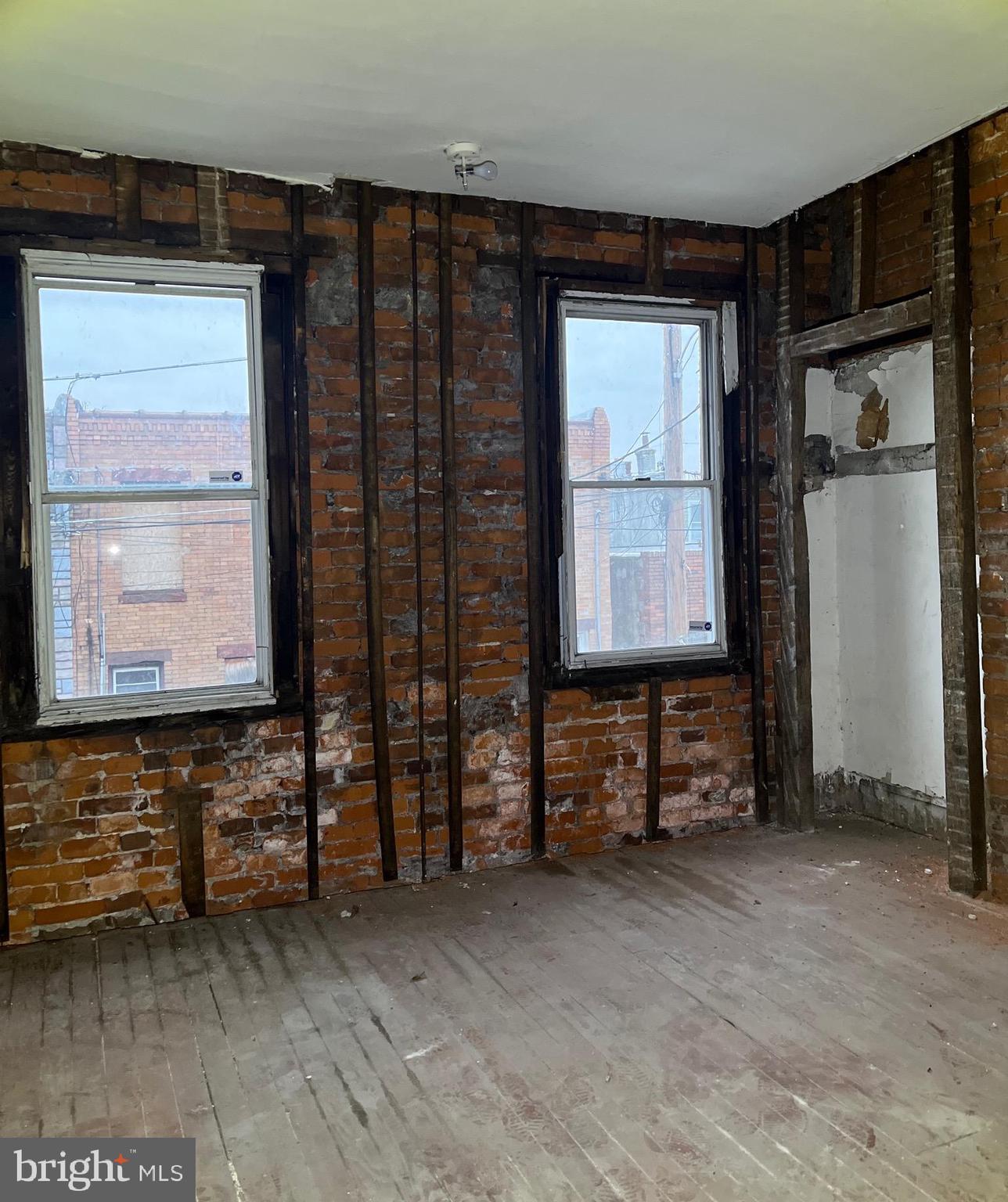 PORT RICHMOND - Residential