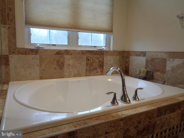 RIVERWATCH IND HEAD - Residential