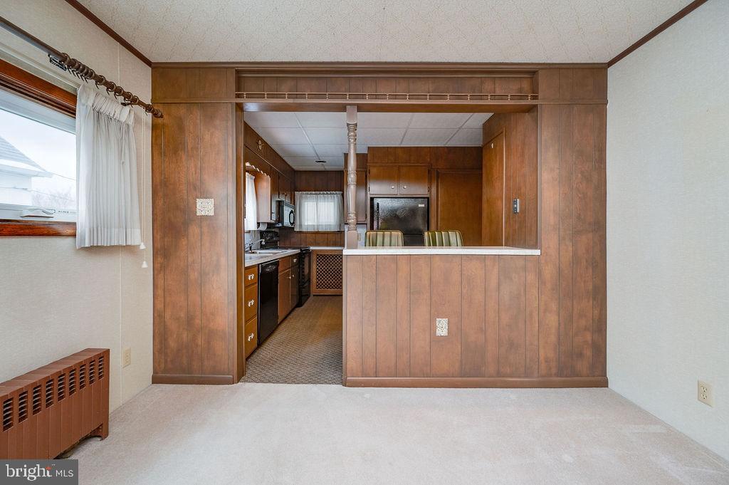 305 E WASHINGTON STREET