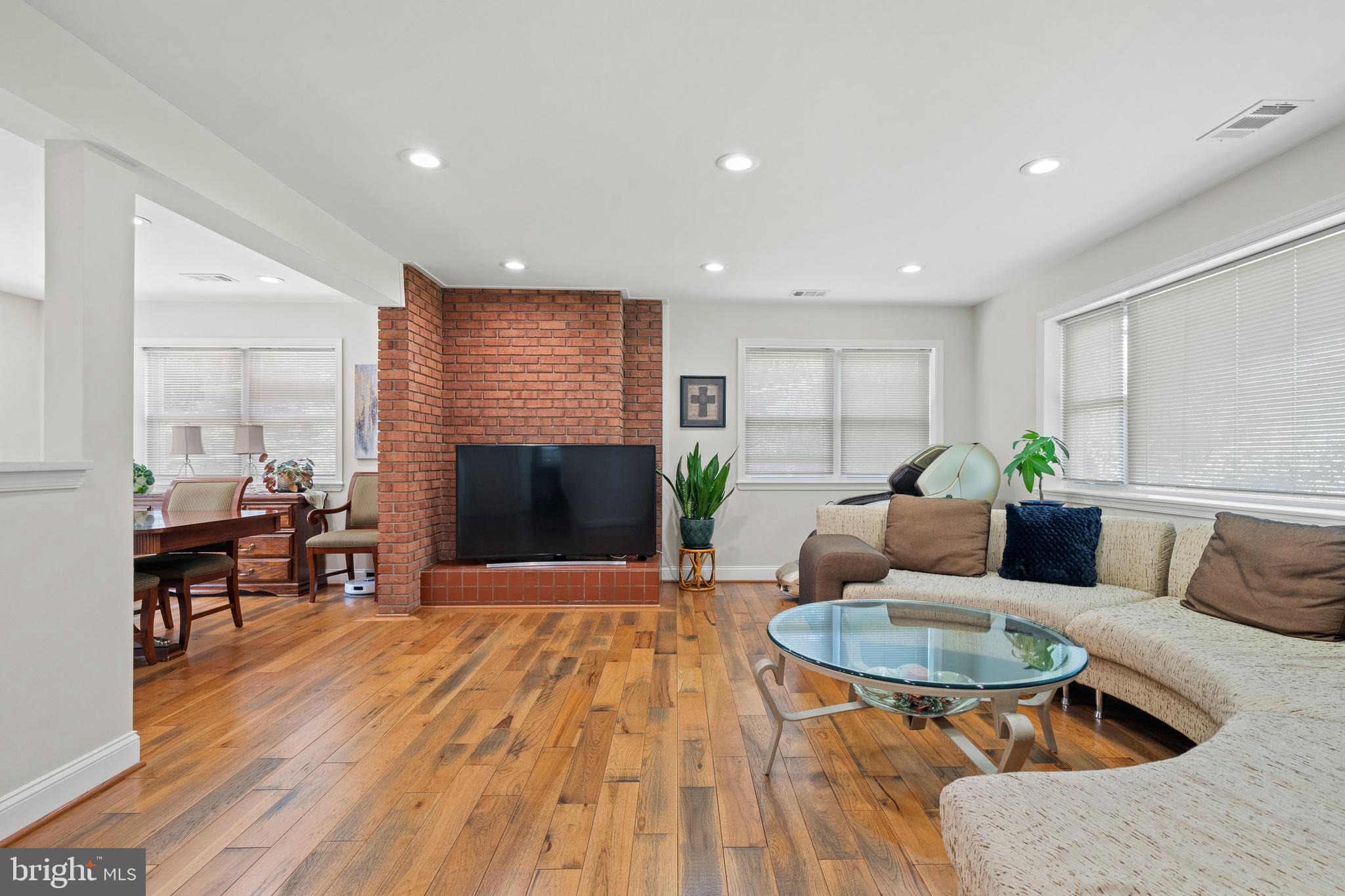 9151 HERMOSA DRIVE