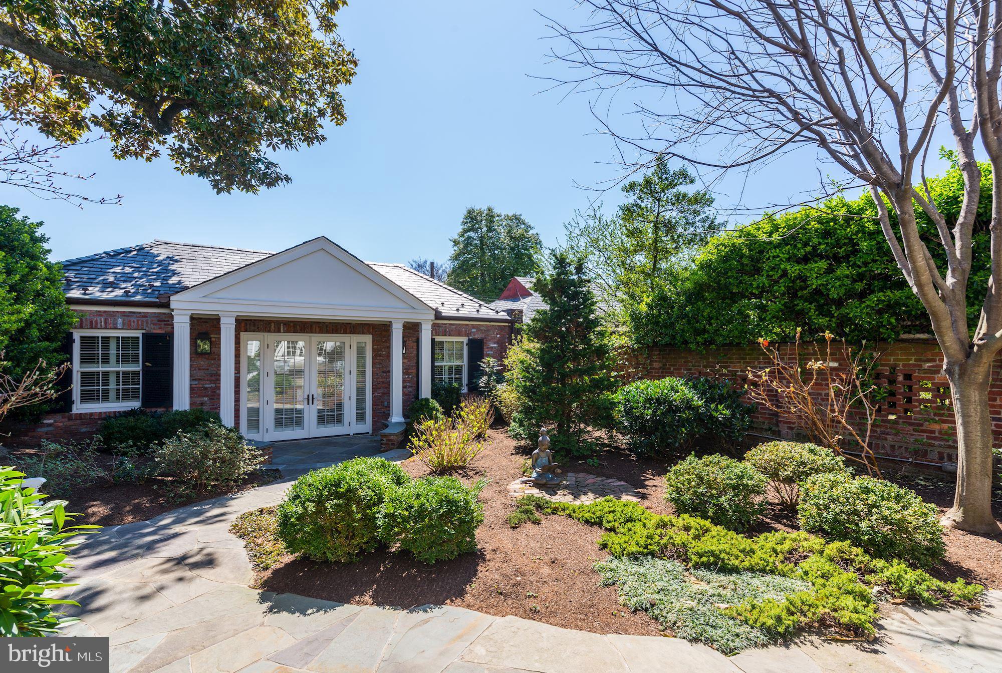 GEORGETOWN - Residential