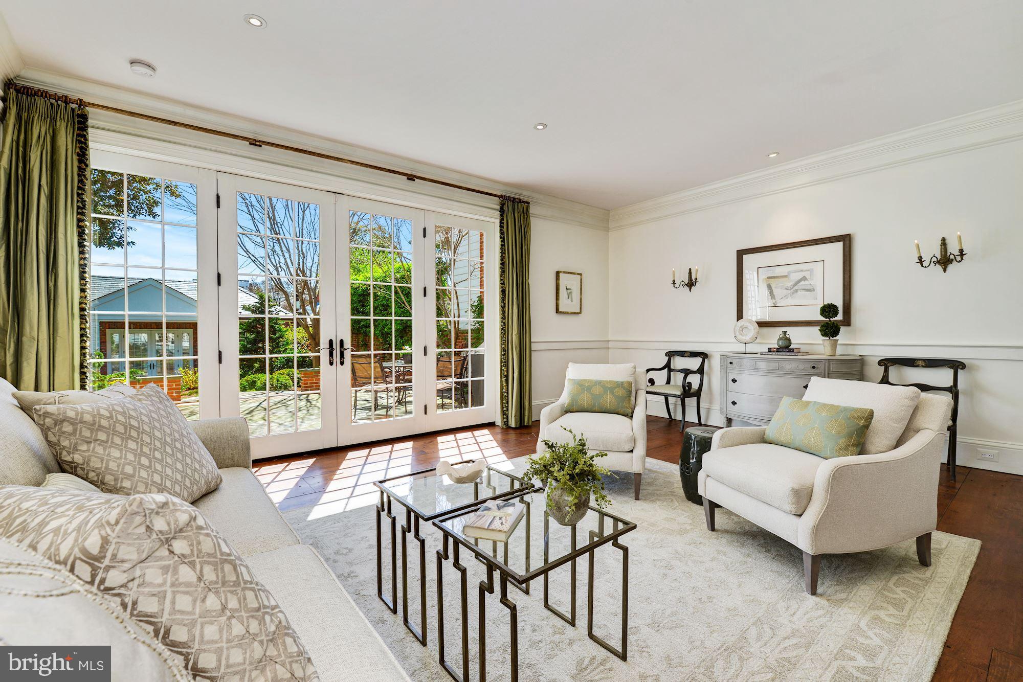 GEORGETOWN - Residential