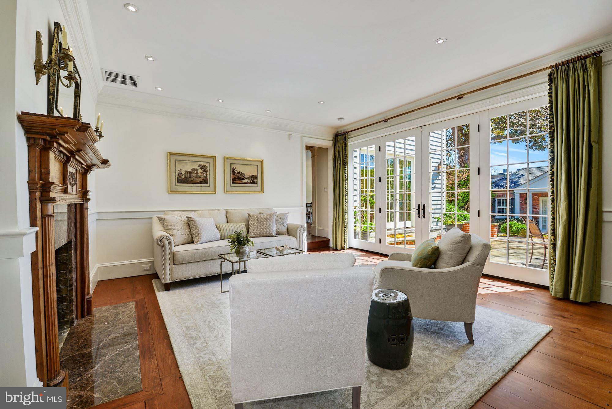 GEORGETOWN - Residential