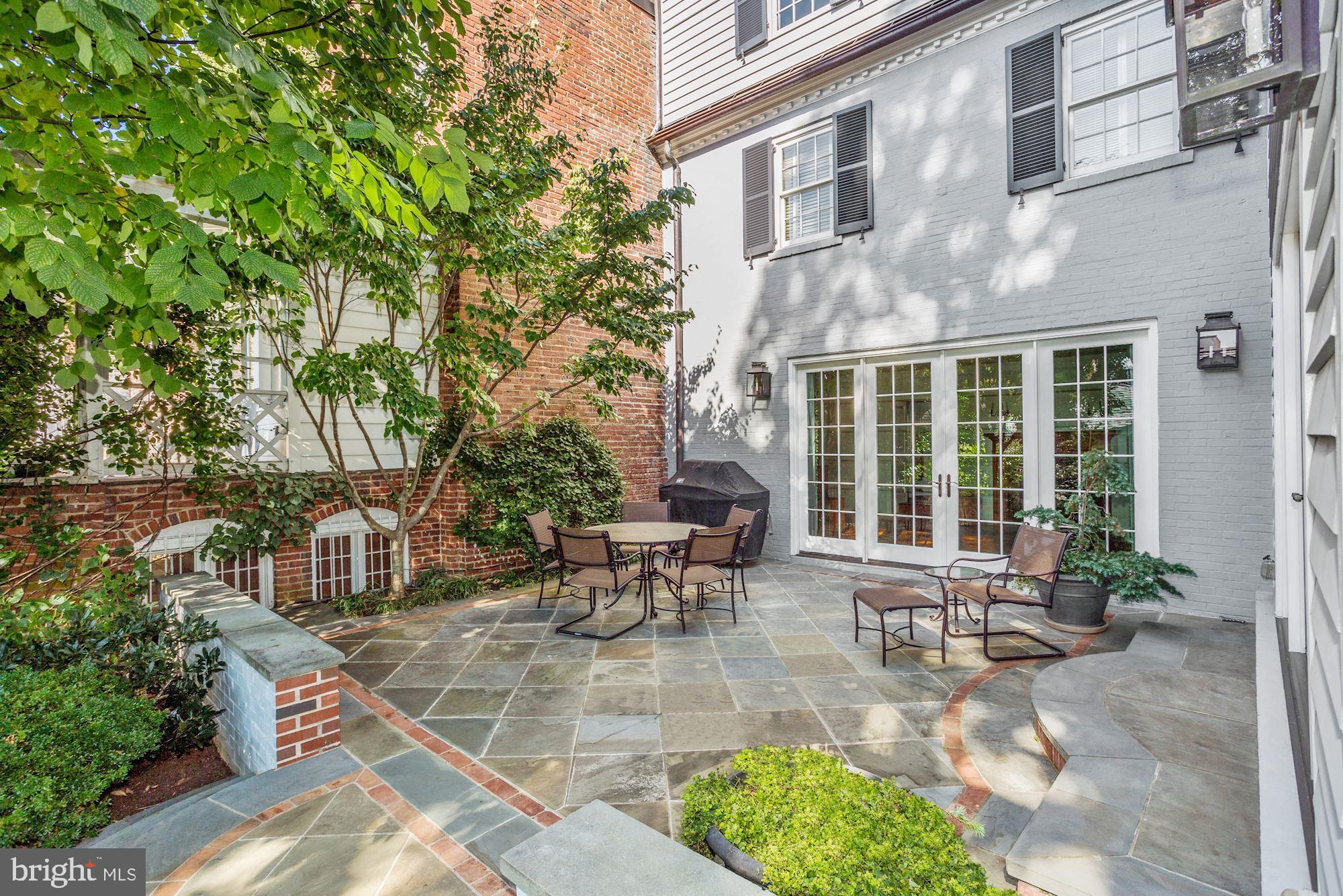 GEORGETOWN - Residential