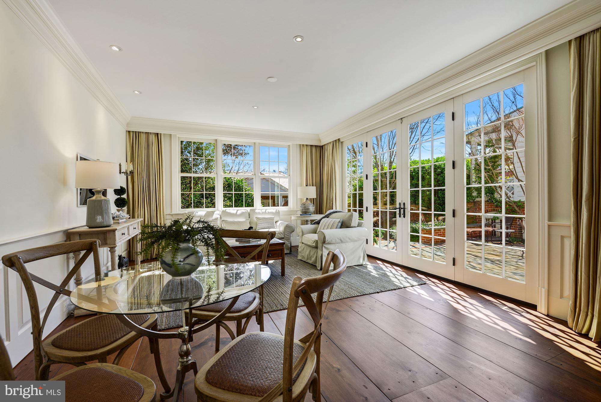 GEORGETOWN - Residential