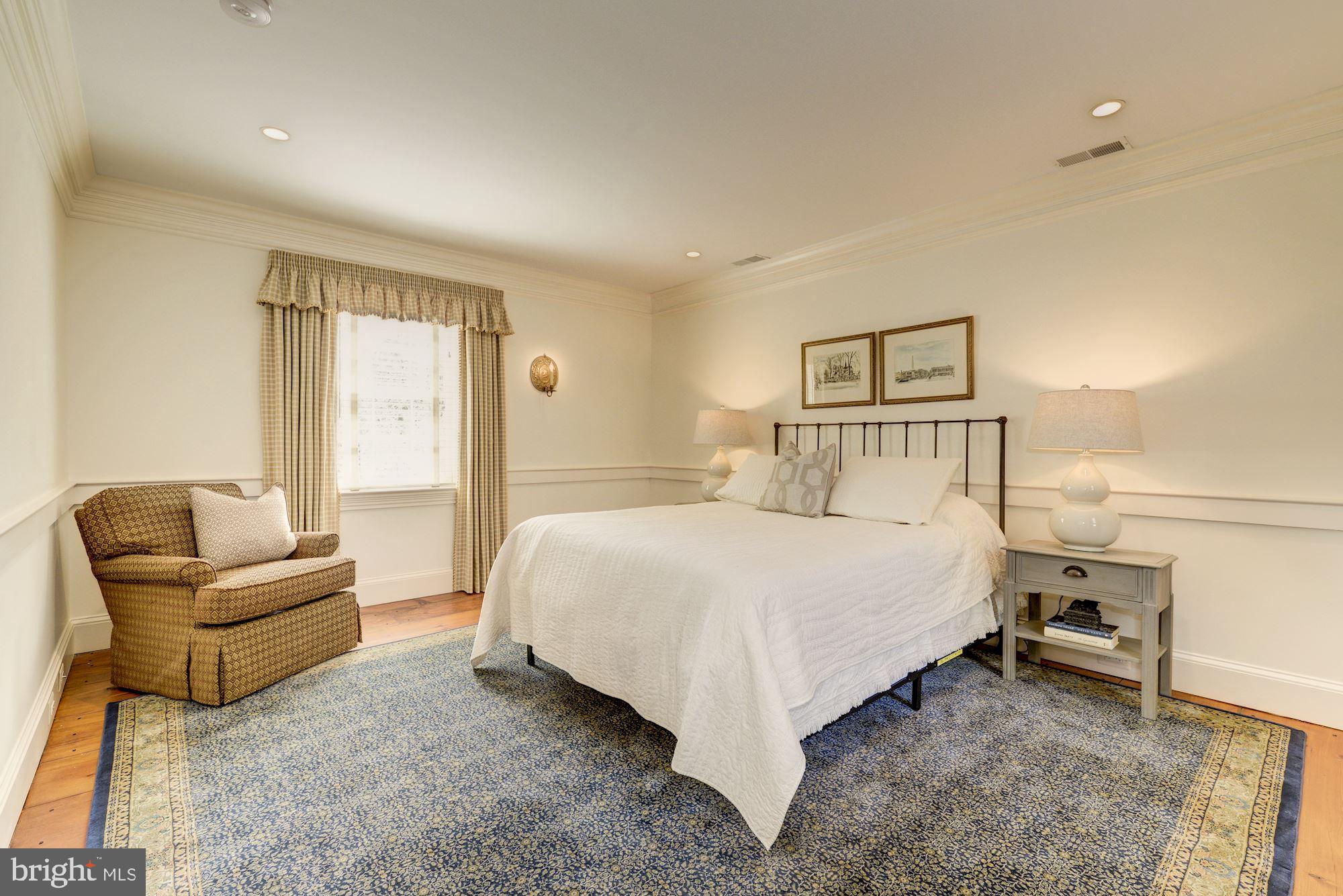GEORGETOWN - Residential