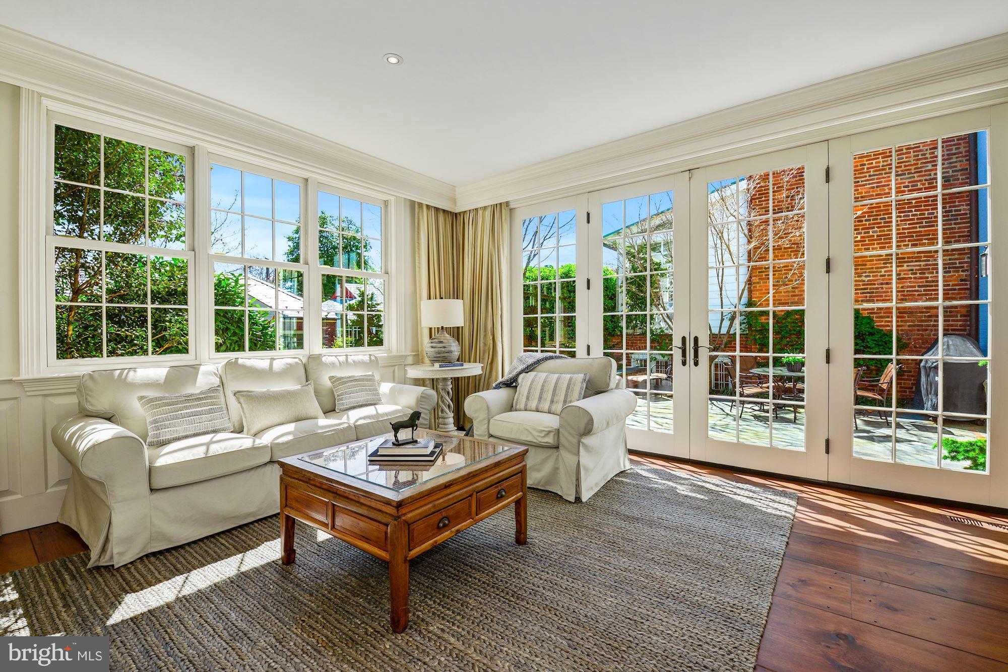 GEORGETOWN - Residential