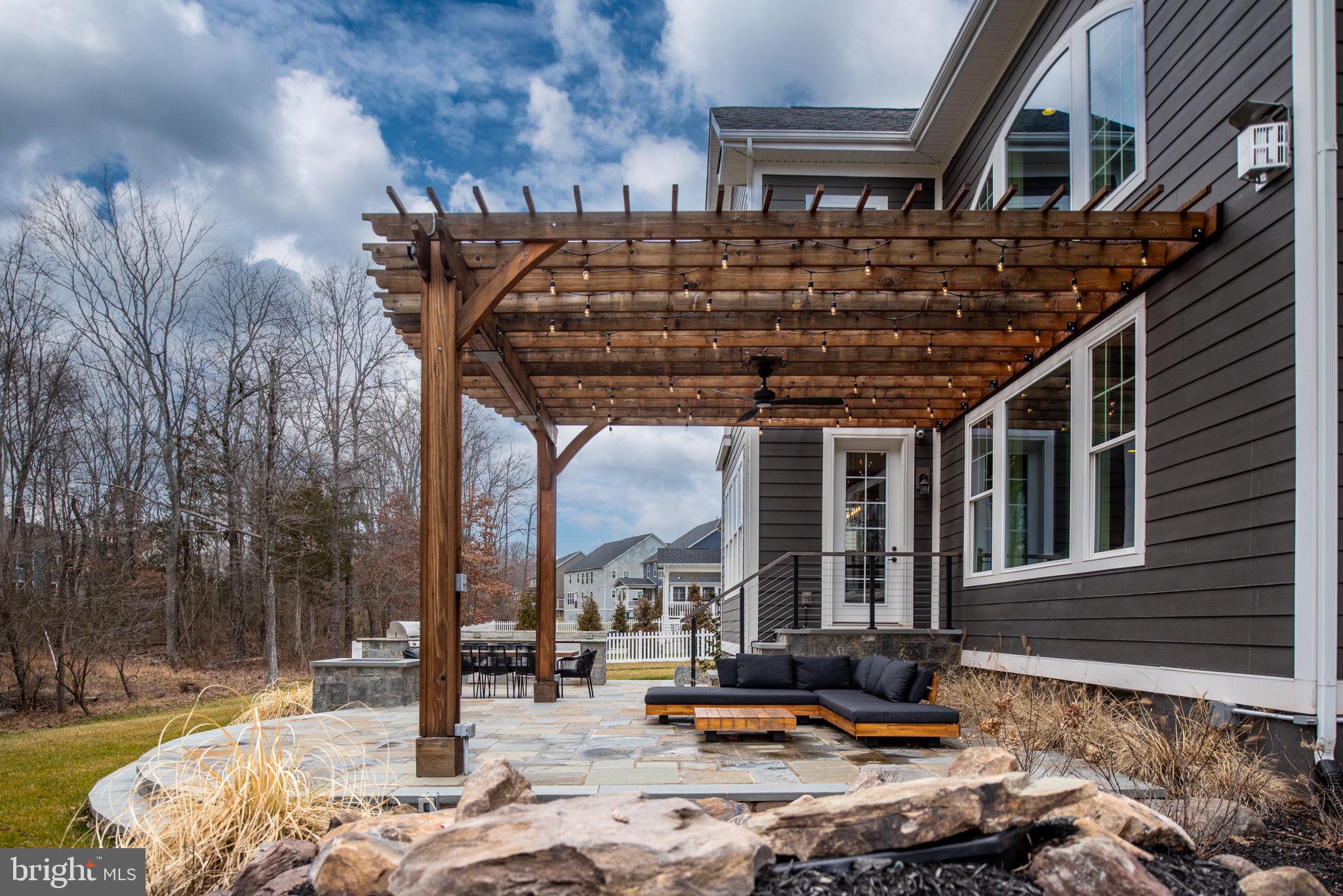 GROVE AT WILLOWSFORD - Residential