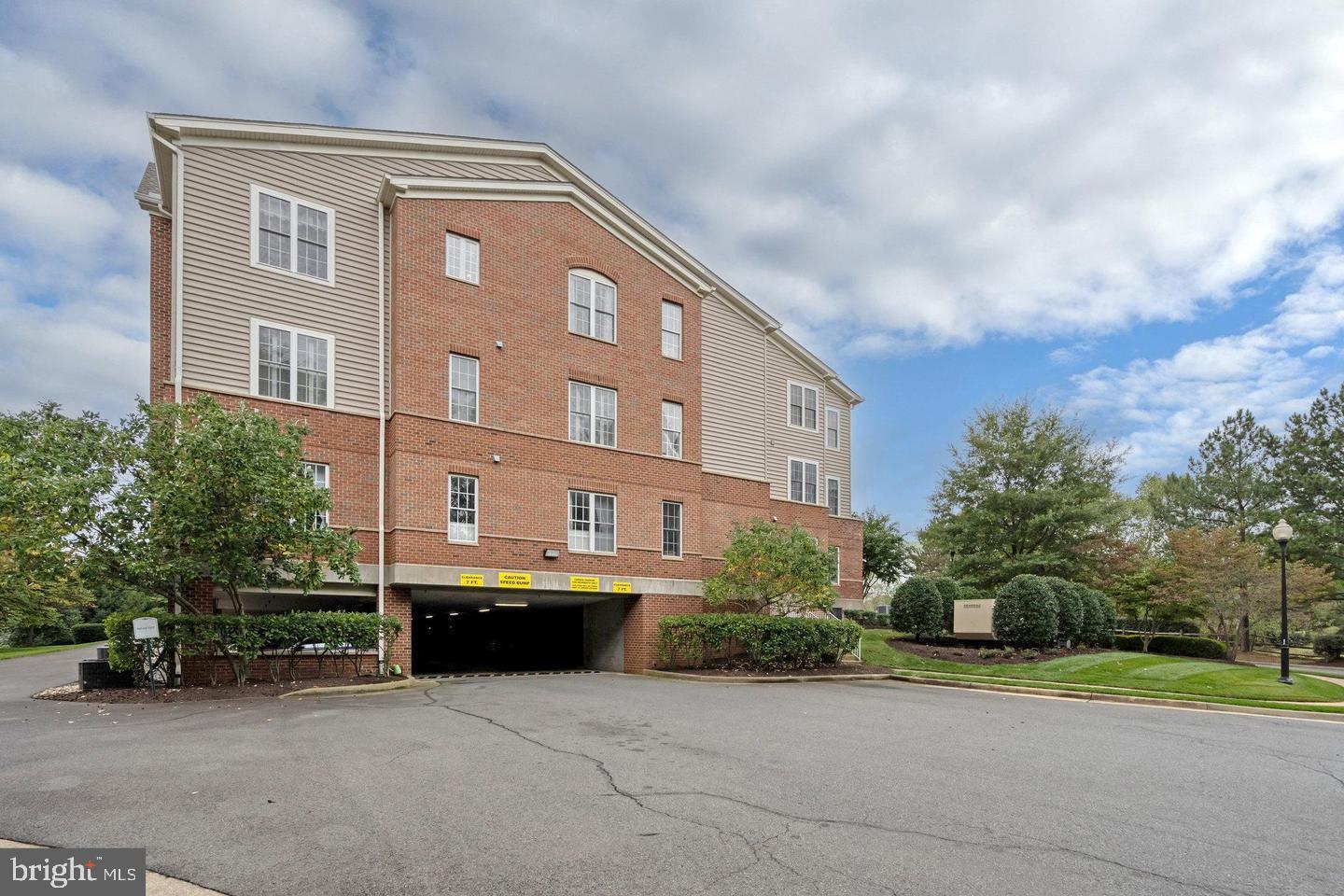 13891 CHELMSFORD DRIVE 304