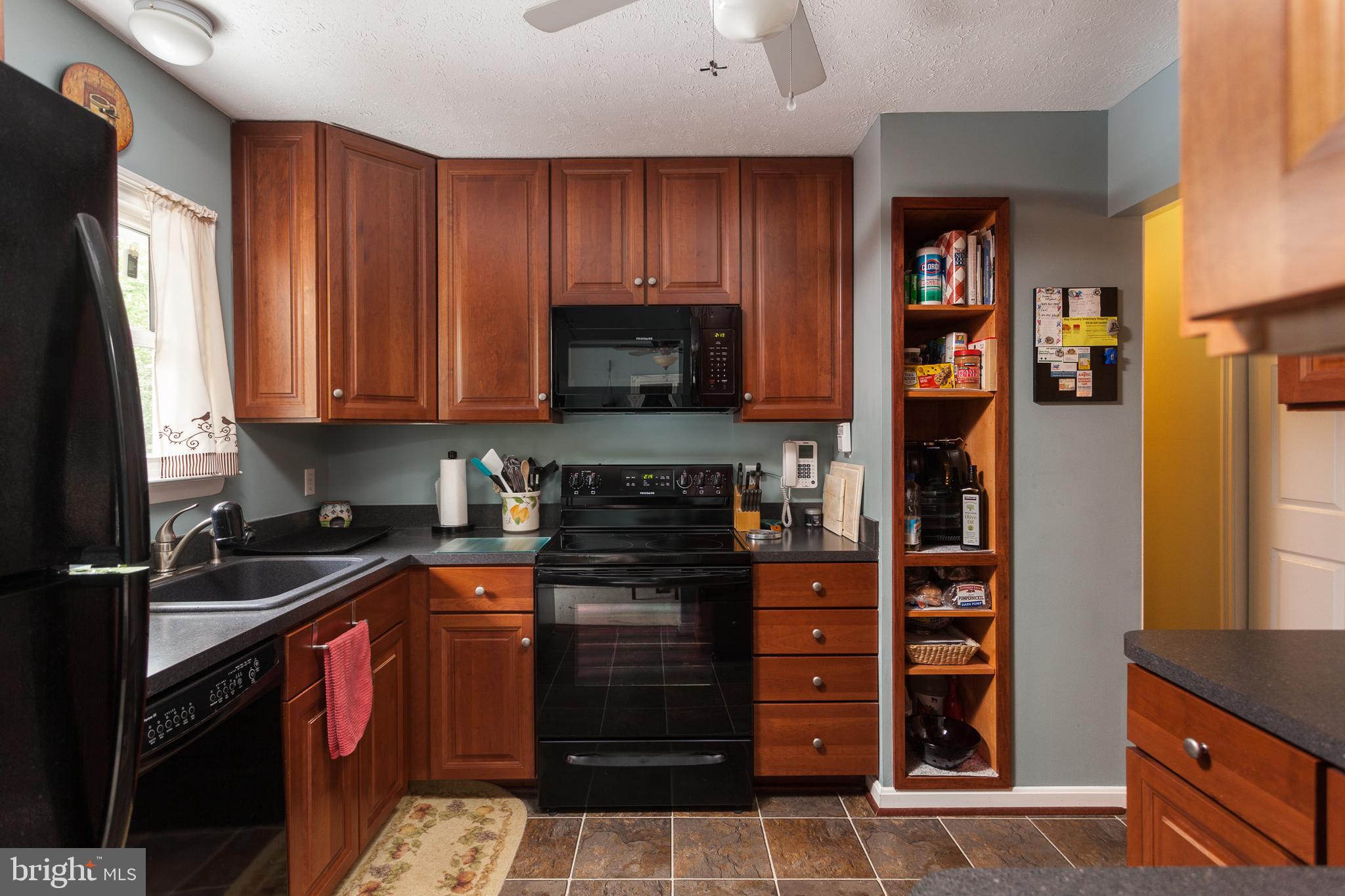 RIDGEFIELD - Residential