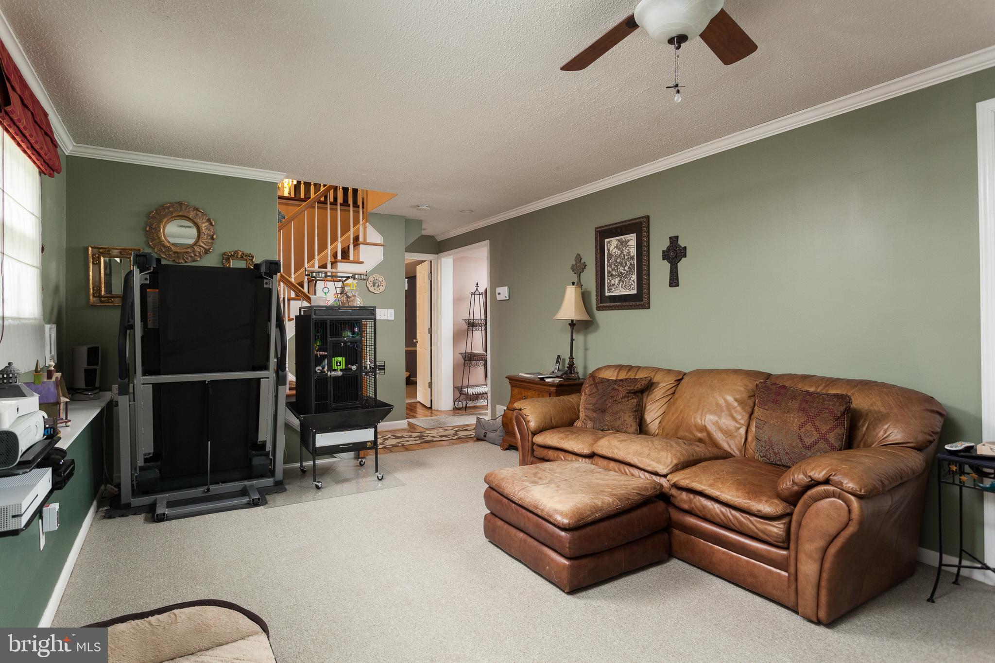 RIDGEFIELD - Residential