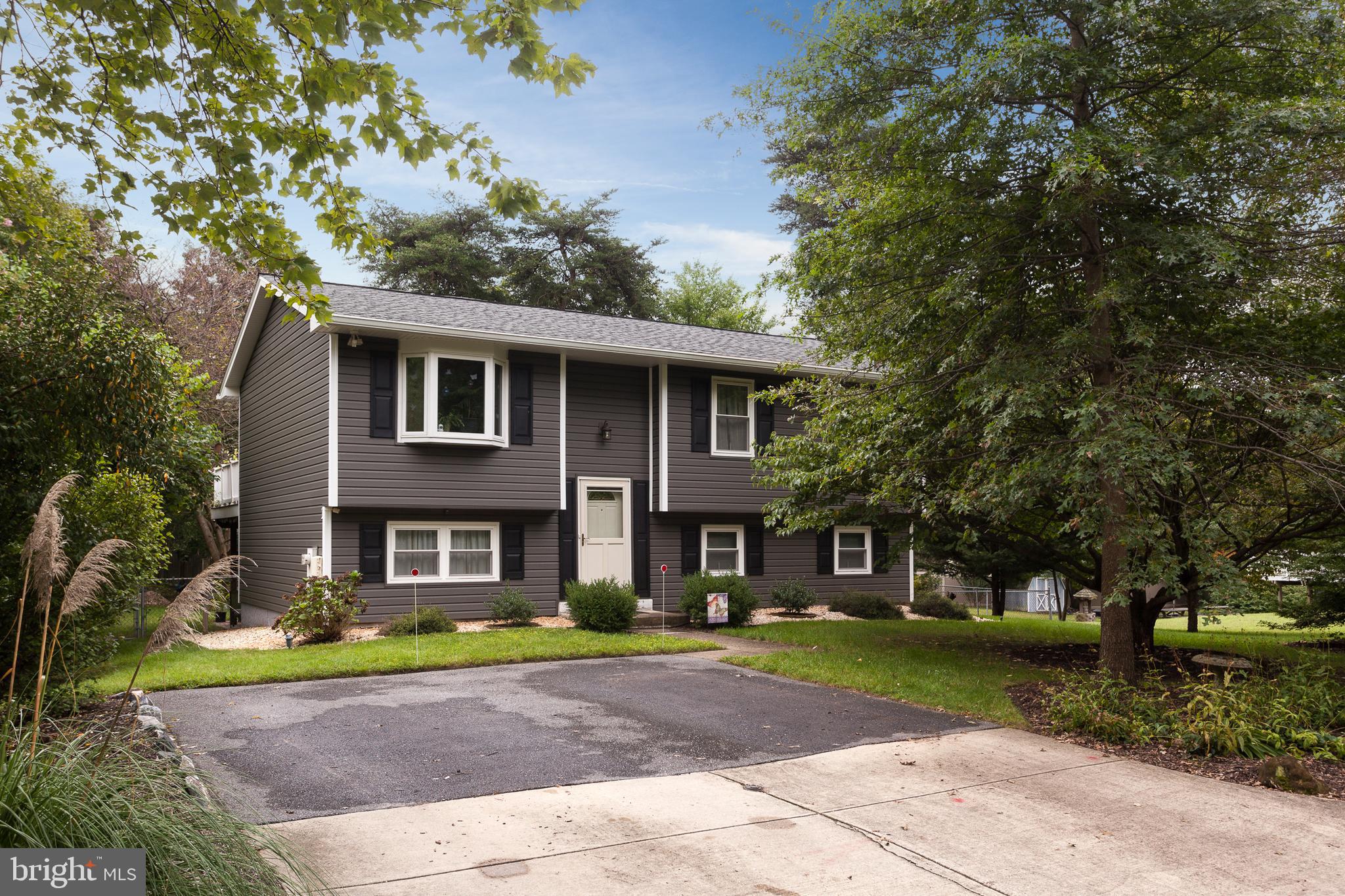 RIDGEFIELD - Residential