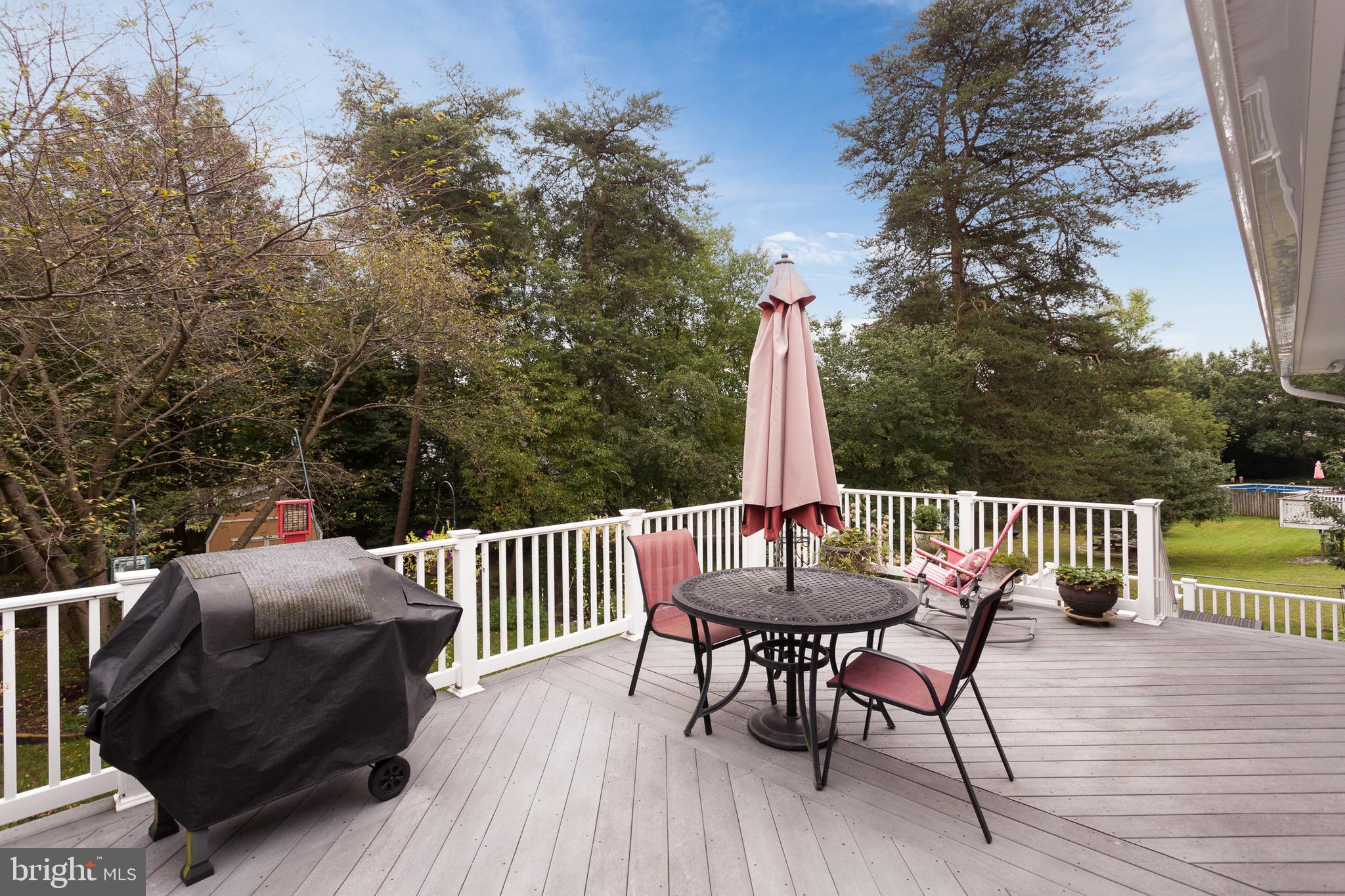 RIDGEFIELD - Residential