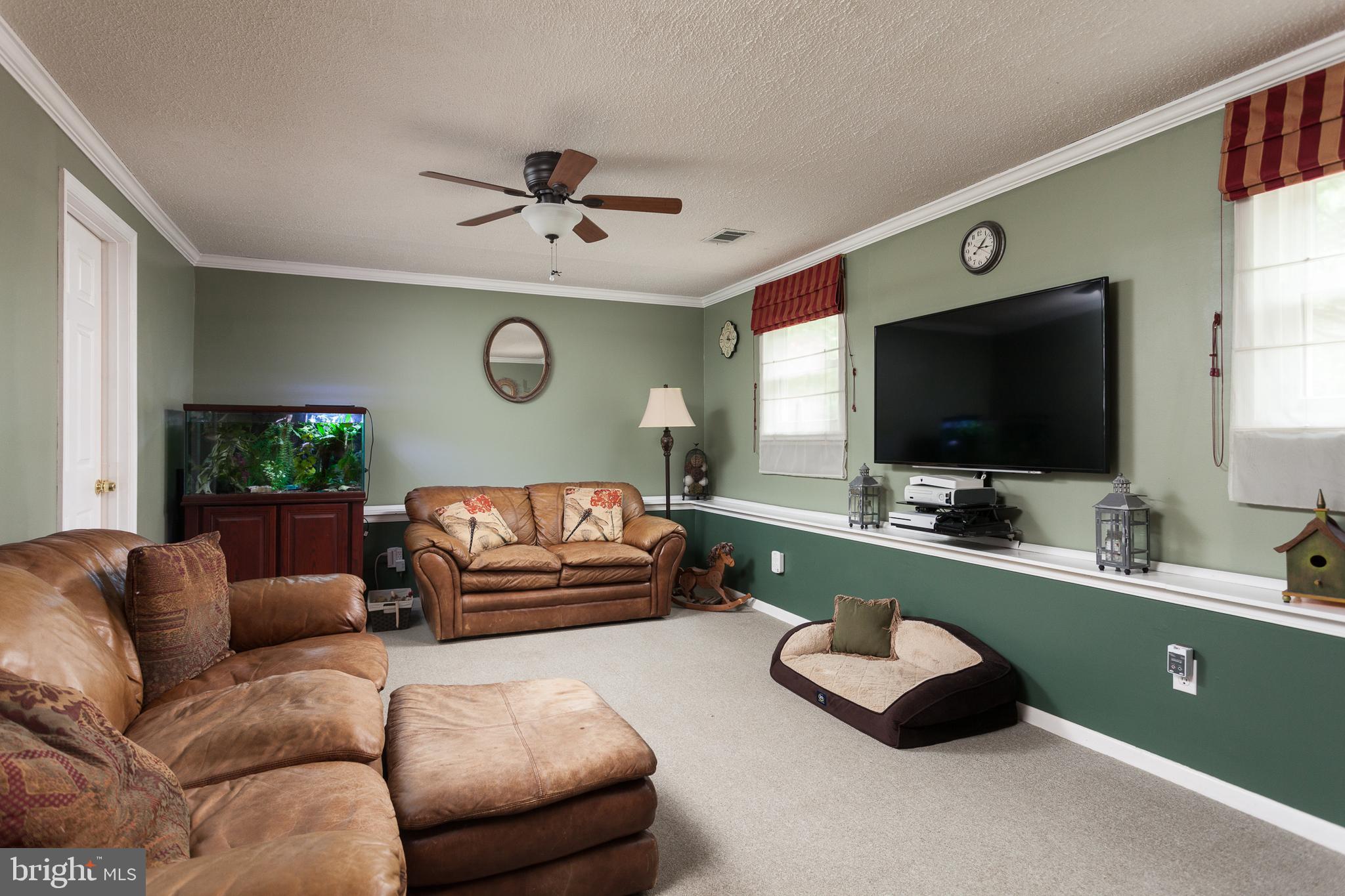 RIDGEFIELD - Residential