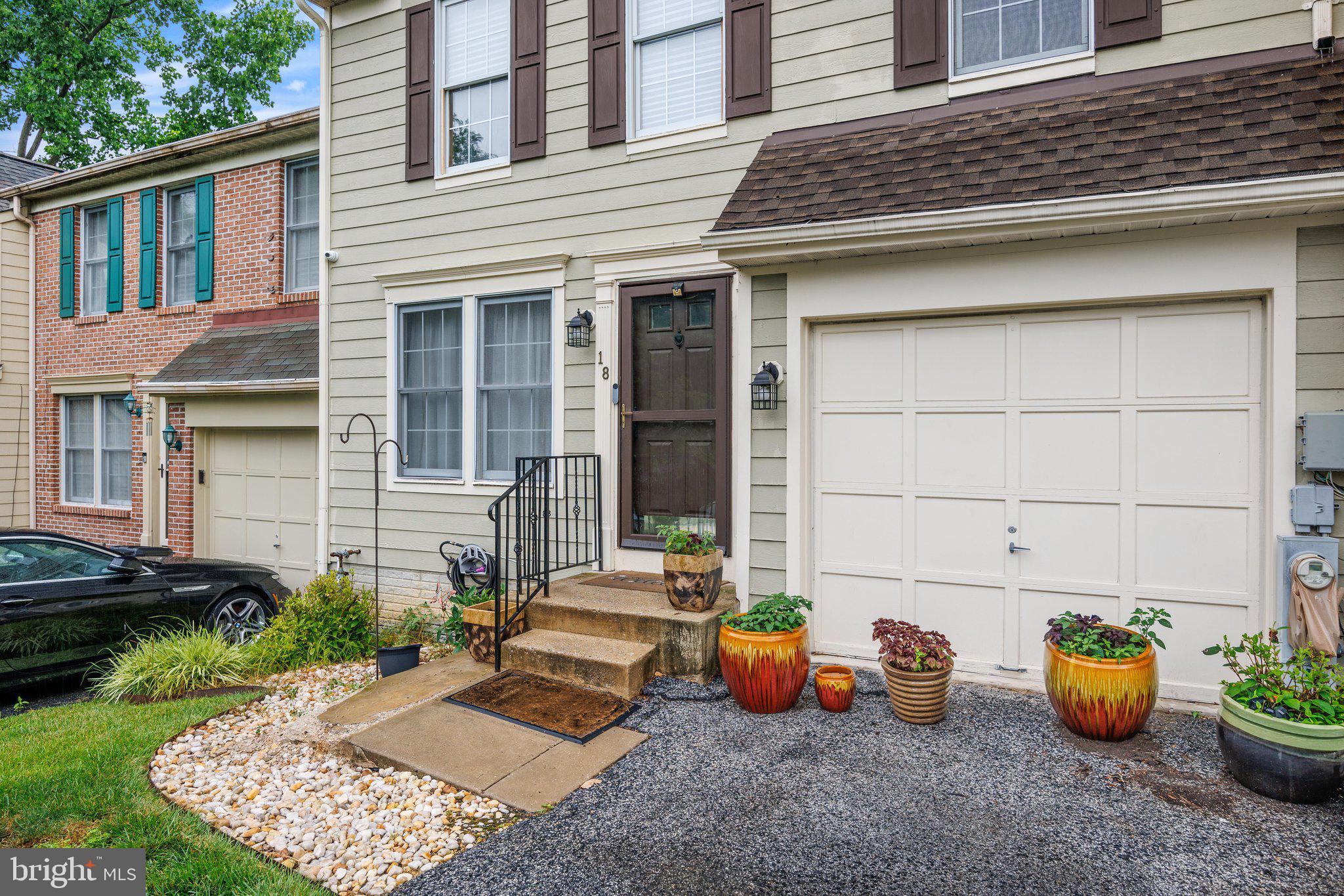 18 CHUDLEIGH COURT