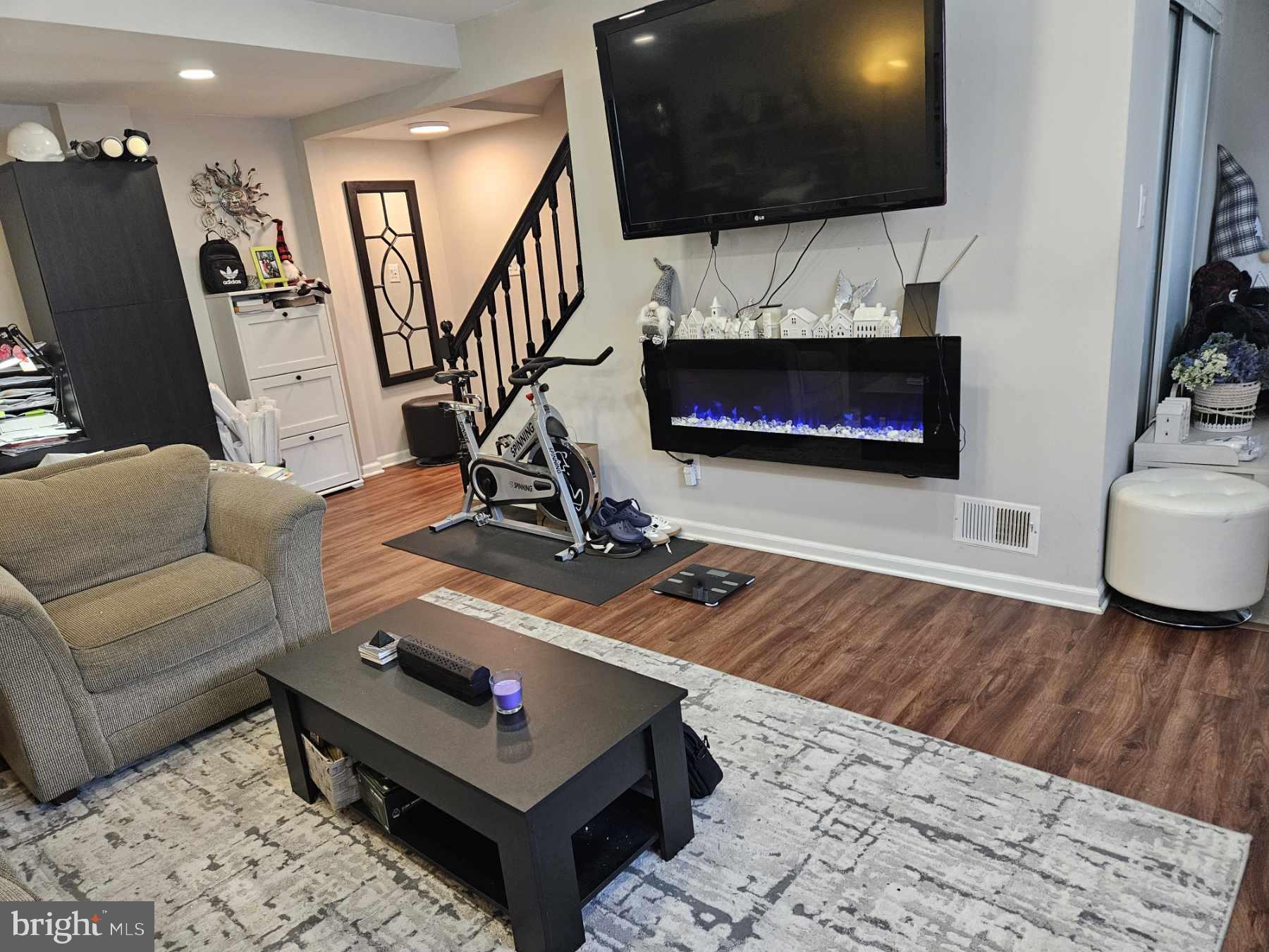 THE HIGHLANDS - Residential