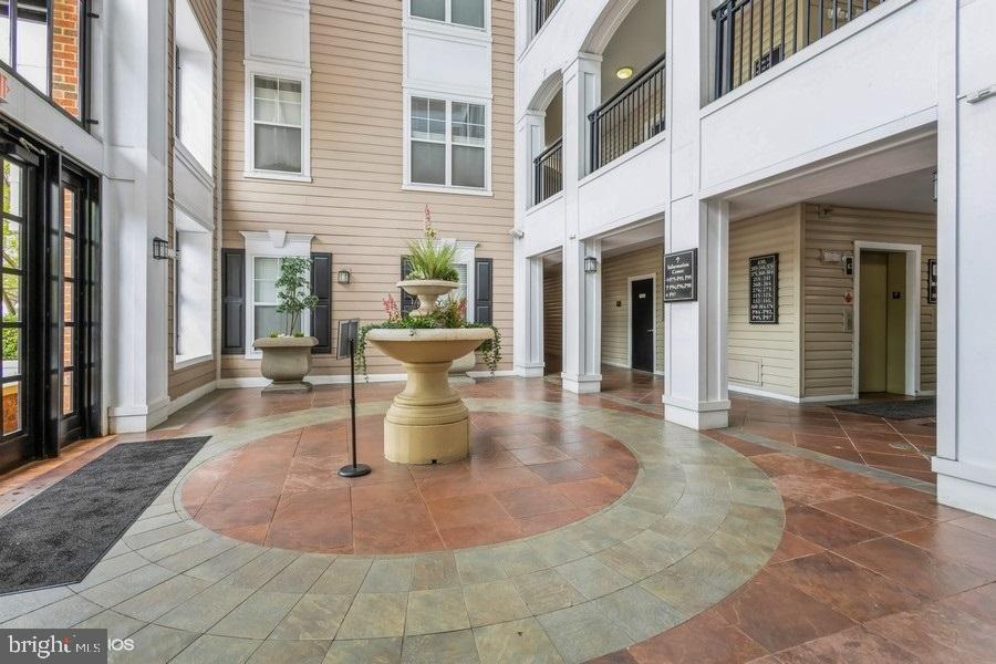 FITZ AT ROCKVILLE TOWN C - Residential