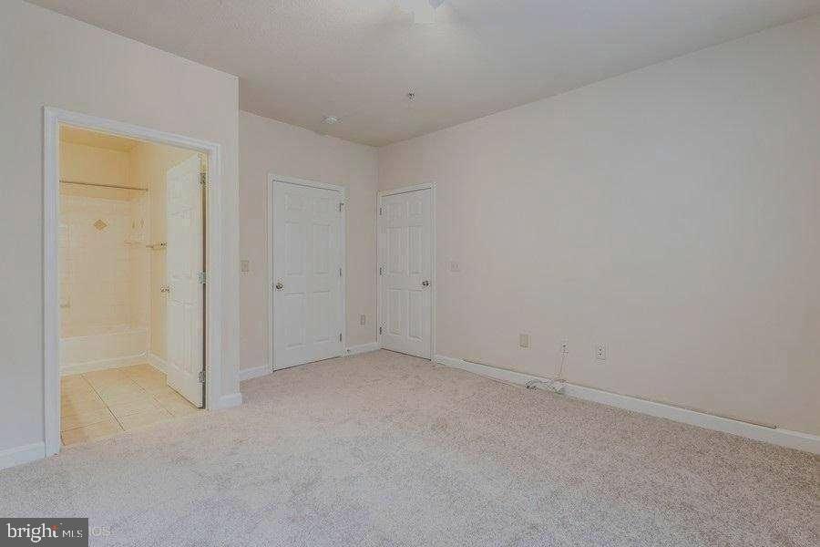 FITZ AT ROCKVILLE TOWN C - Residential