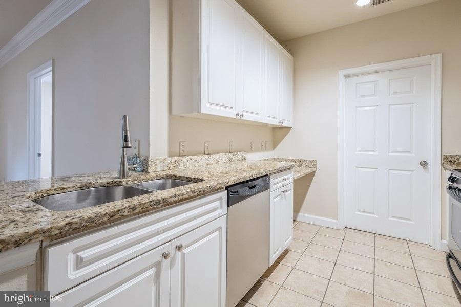 FITZ AT ROCKVILLE TOWN C - Residential