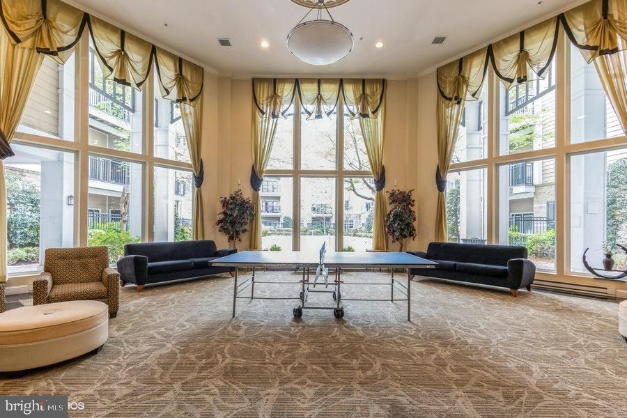 FITZ AT ROCKVILLE TOWN C - Residential