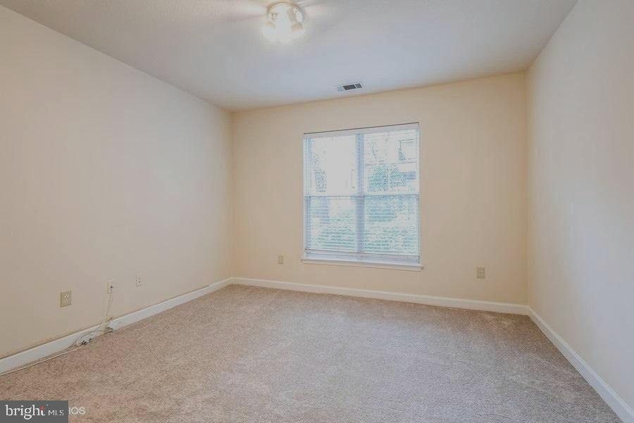 FITZ AT ROCKVILLE TOWN C - Residential